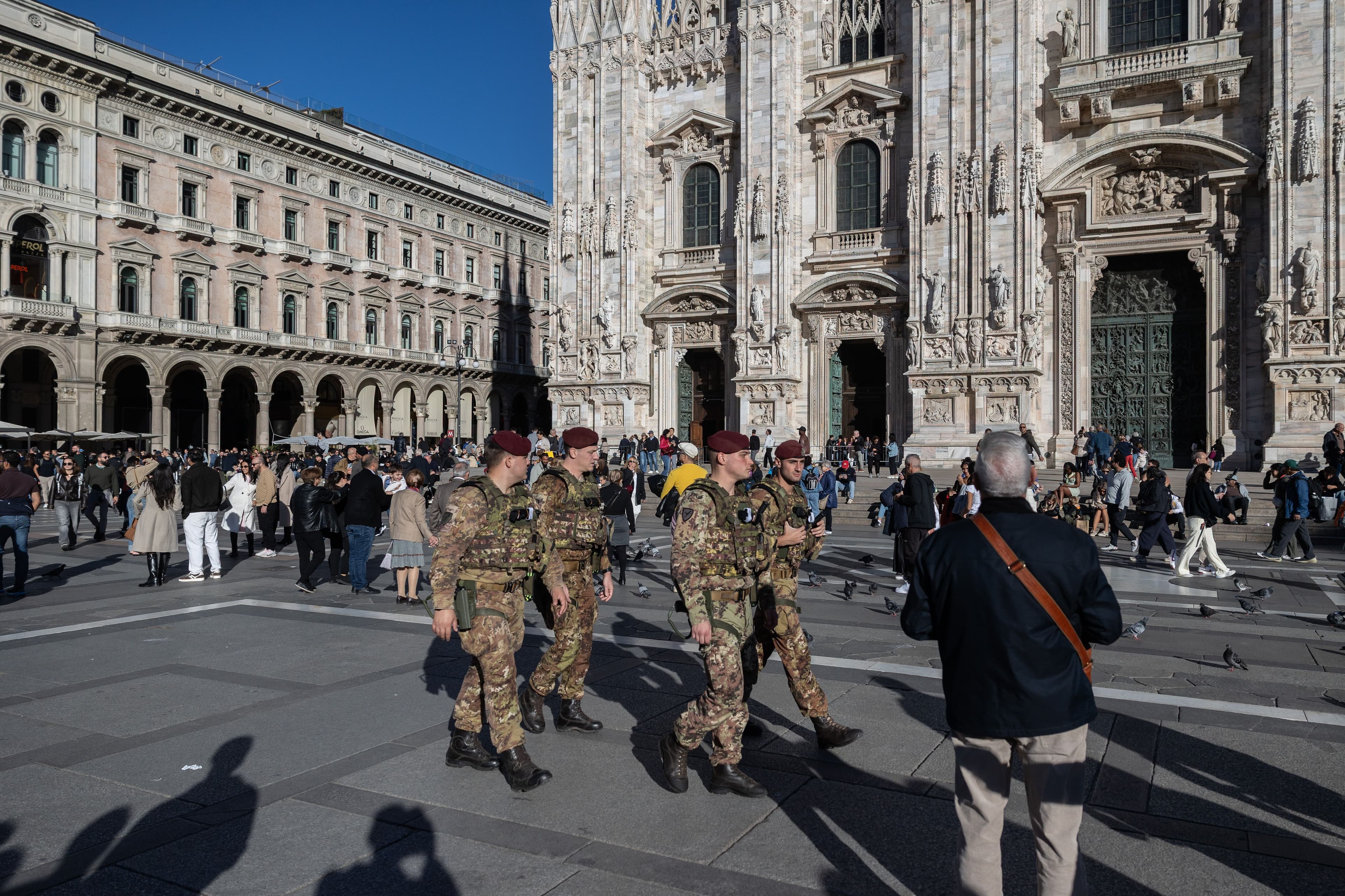 Italia, il sabato della tensione: città blindate, scontri e arresti. Che cosa è successo il 24 ottobre