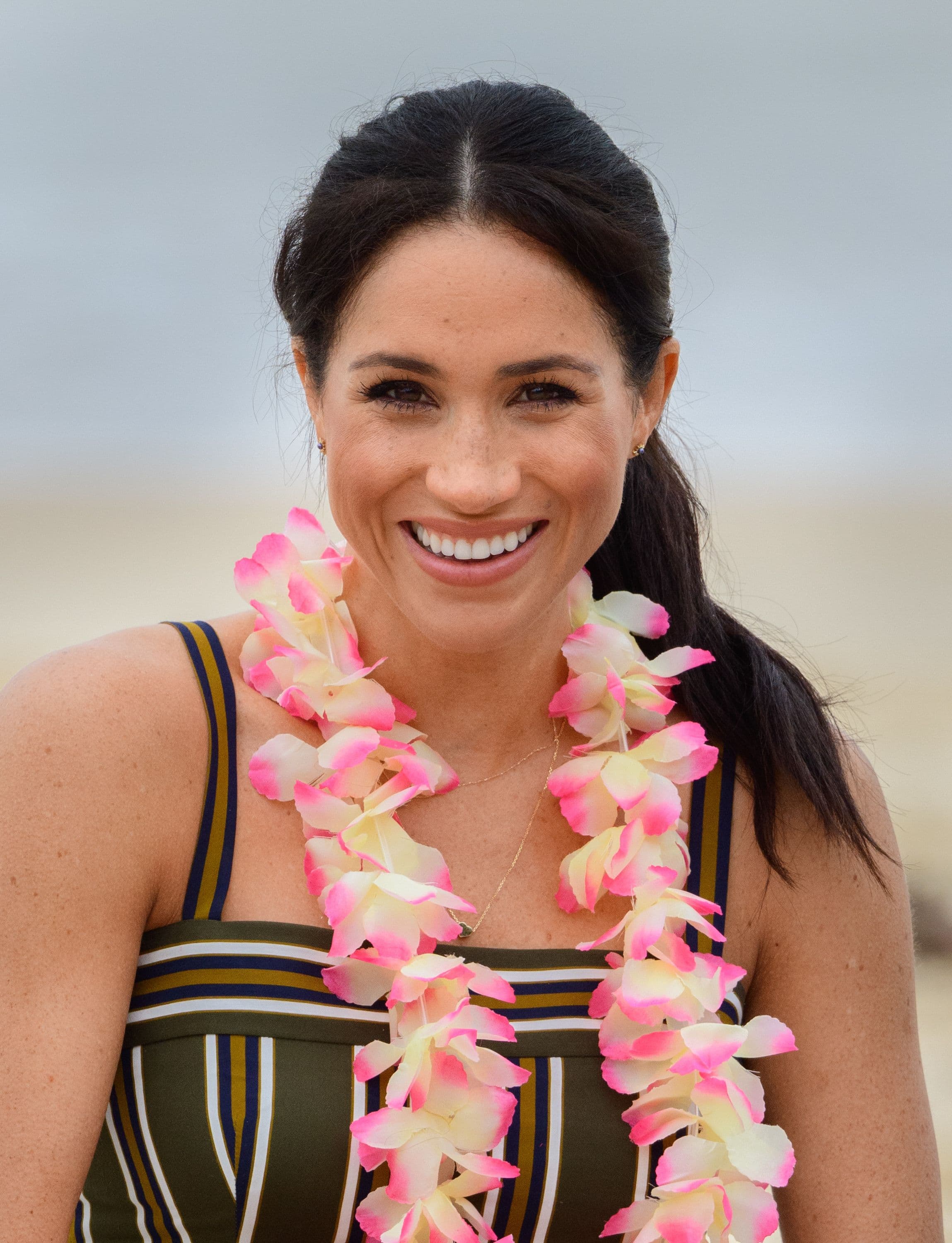Meghan Markle festeggia i suoi 45 anni con un tuffo in piscina: le immagini condivise su Instagram
