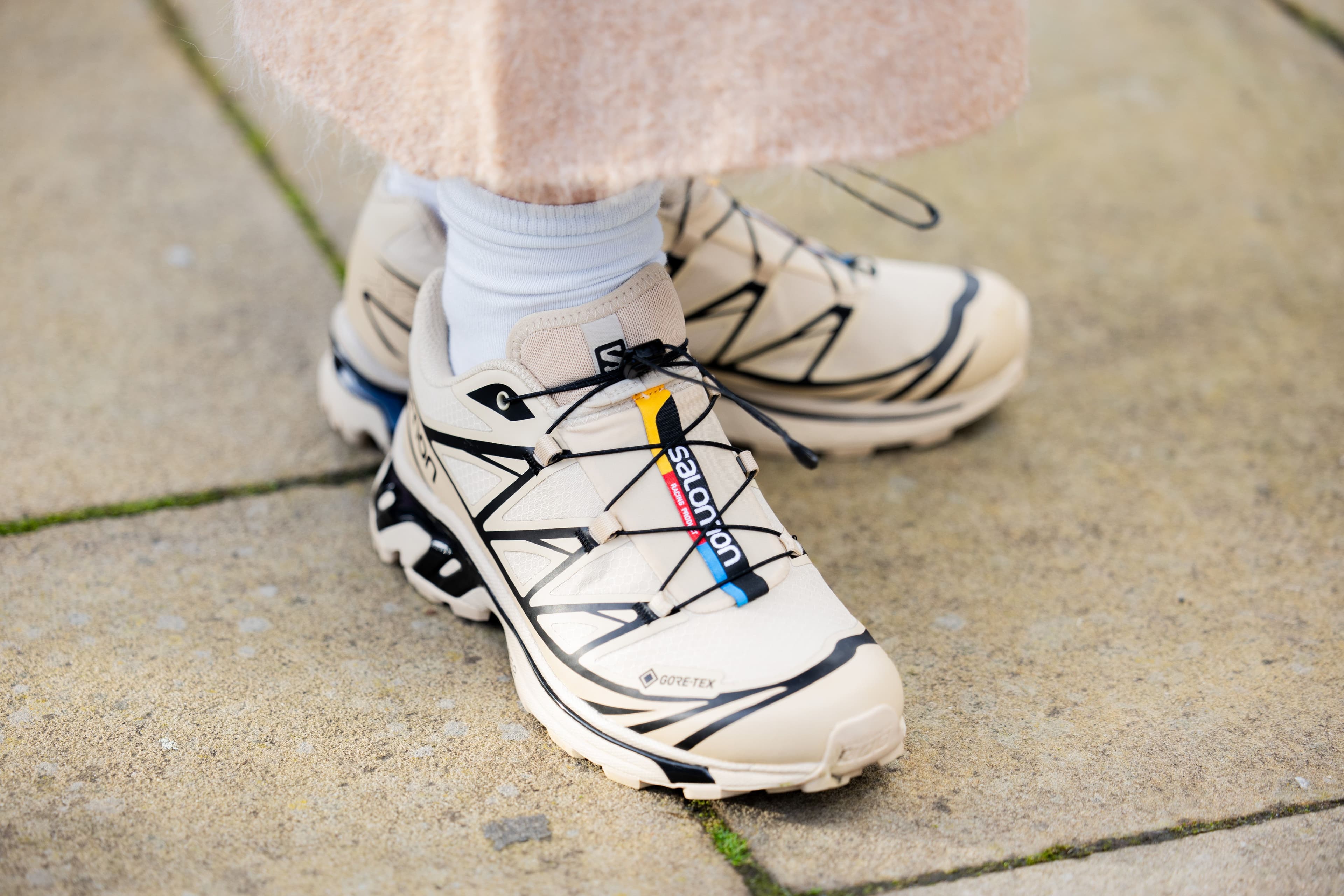 Le scarpe Salomon in offerta al Prime Day di Amazon per chi è alla ricerca di sneakers davvero cool (e comode) le