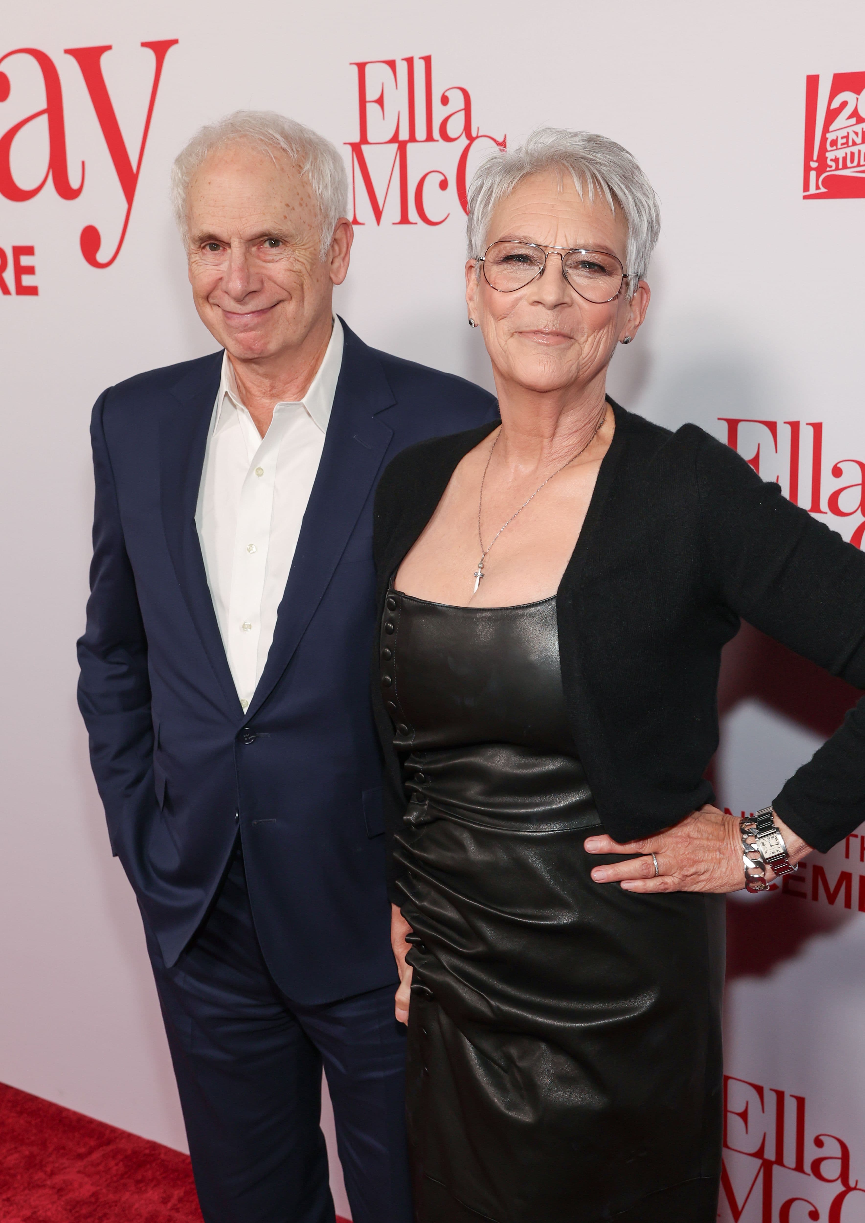 Jamie Lee Curtis: «In 42 anni di matrimonio ci sono stati momenti in cui volevo scappare. Ma se rimani sull'autobus abbastanza a lungo, il paesaggio cambia»