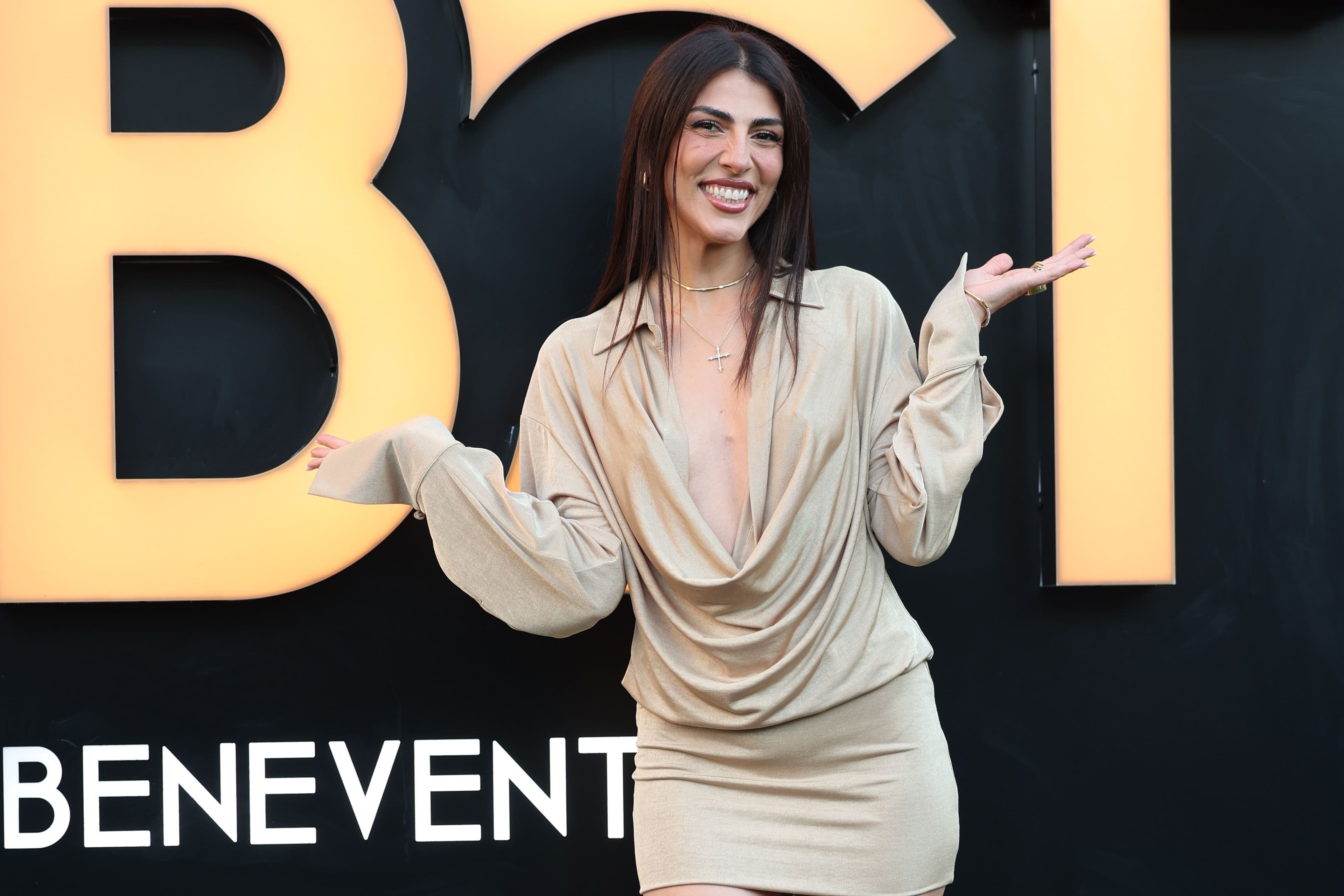 Giulia Salemi: «Sono sempre stata un’insicura cronica, diventare madre mi ha dato autorevolezza e sicurezza. Con Pierpaolo Pretelli abbiamo imparato a gestire le crisi in privato»