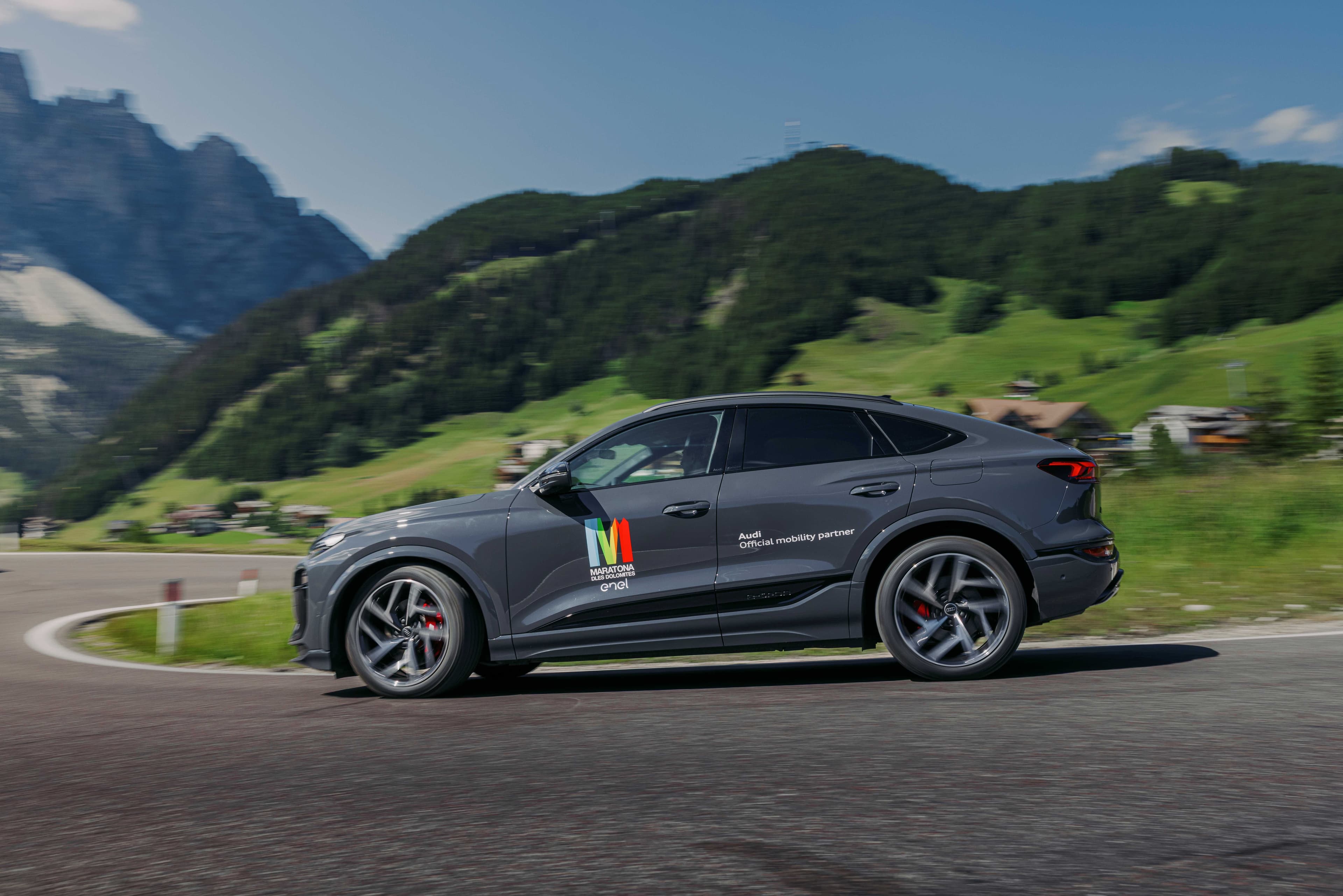 Audi e la Maratona delle Dolomiti ancora insieme, in nome dello spirito sportivo e i valori della montagna