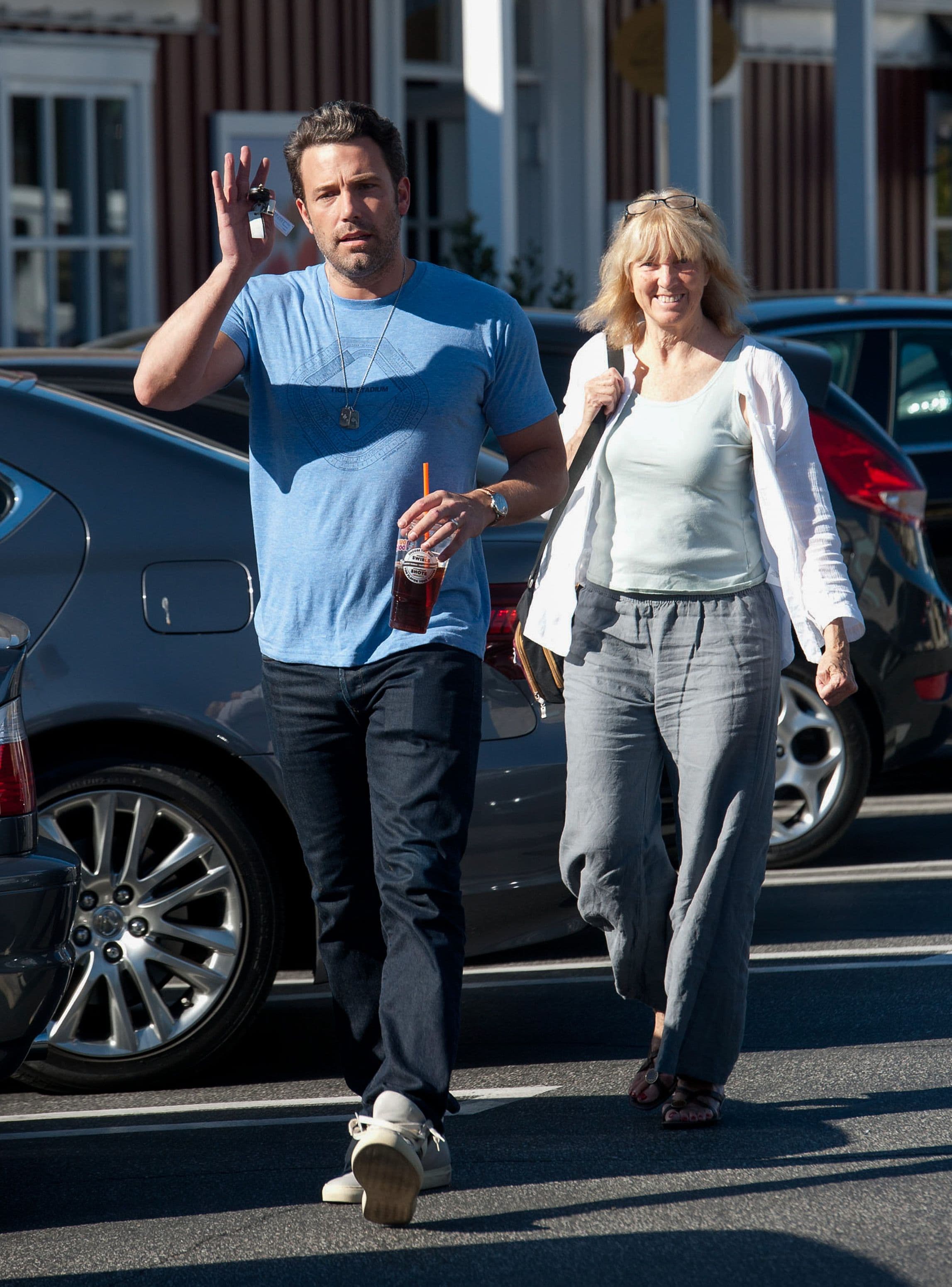 È morta Chris Anne Affleck, la madre degli attori Casey e Ben Affleck. Era un’insegnante e un’attivista per i diritti civili