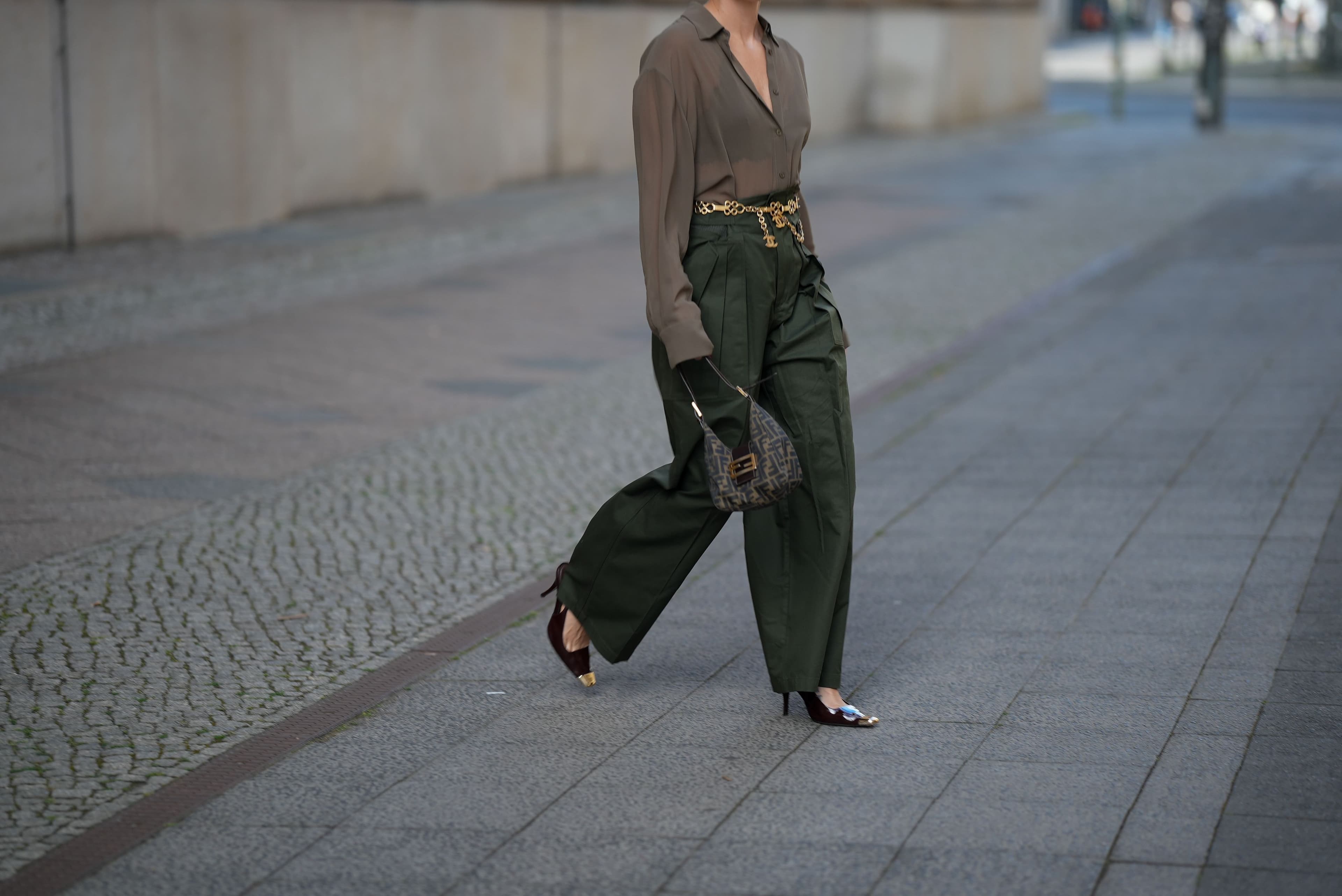 Uniqlo ai saldi estivi 2026, 7 pantaloni da donna