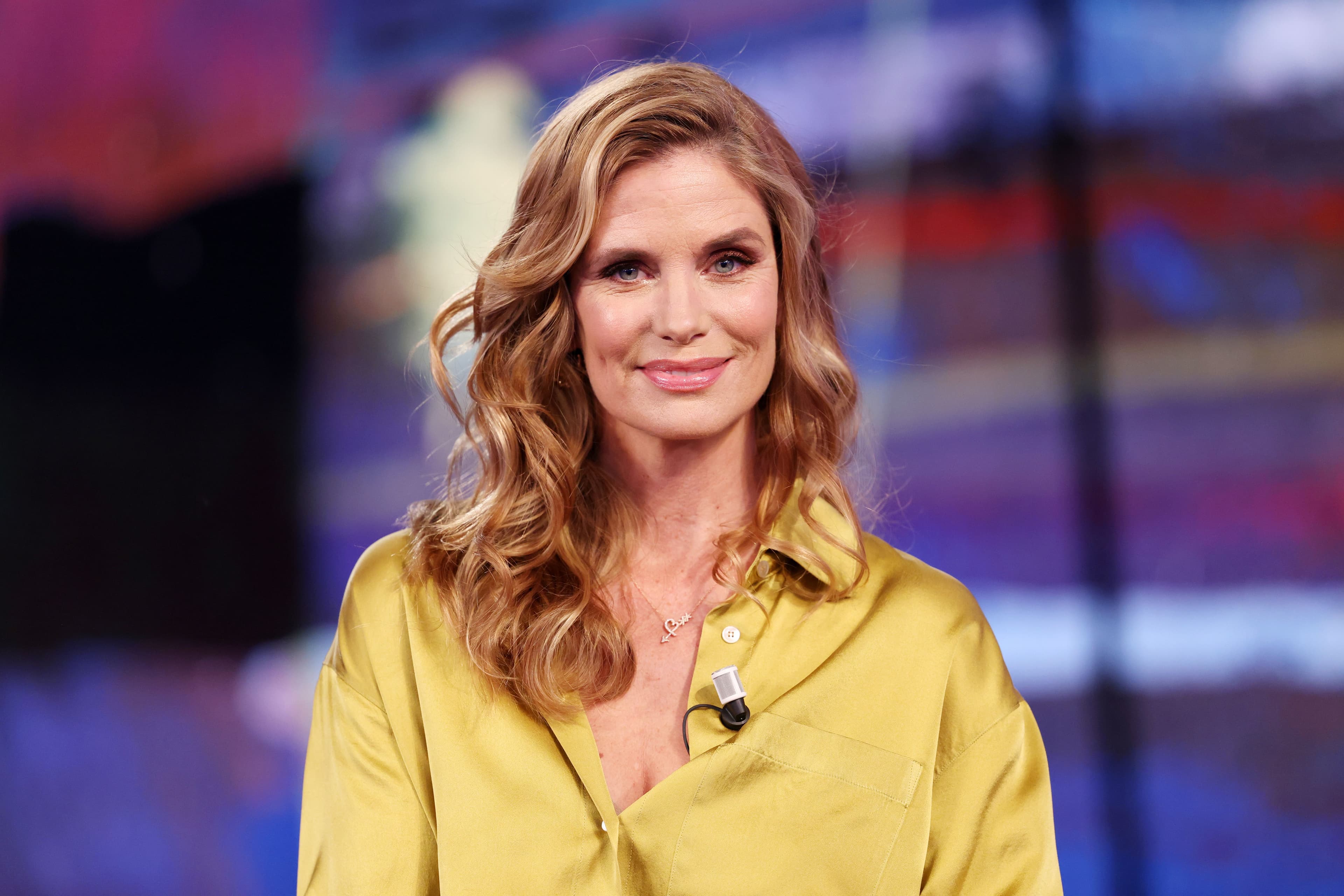 Filippa Lagerback: «Dopo la morte di mia madre ho capito che il tempo è breve. Sono tornata da mio padre e gli ho detto: “Ti perdono”»