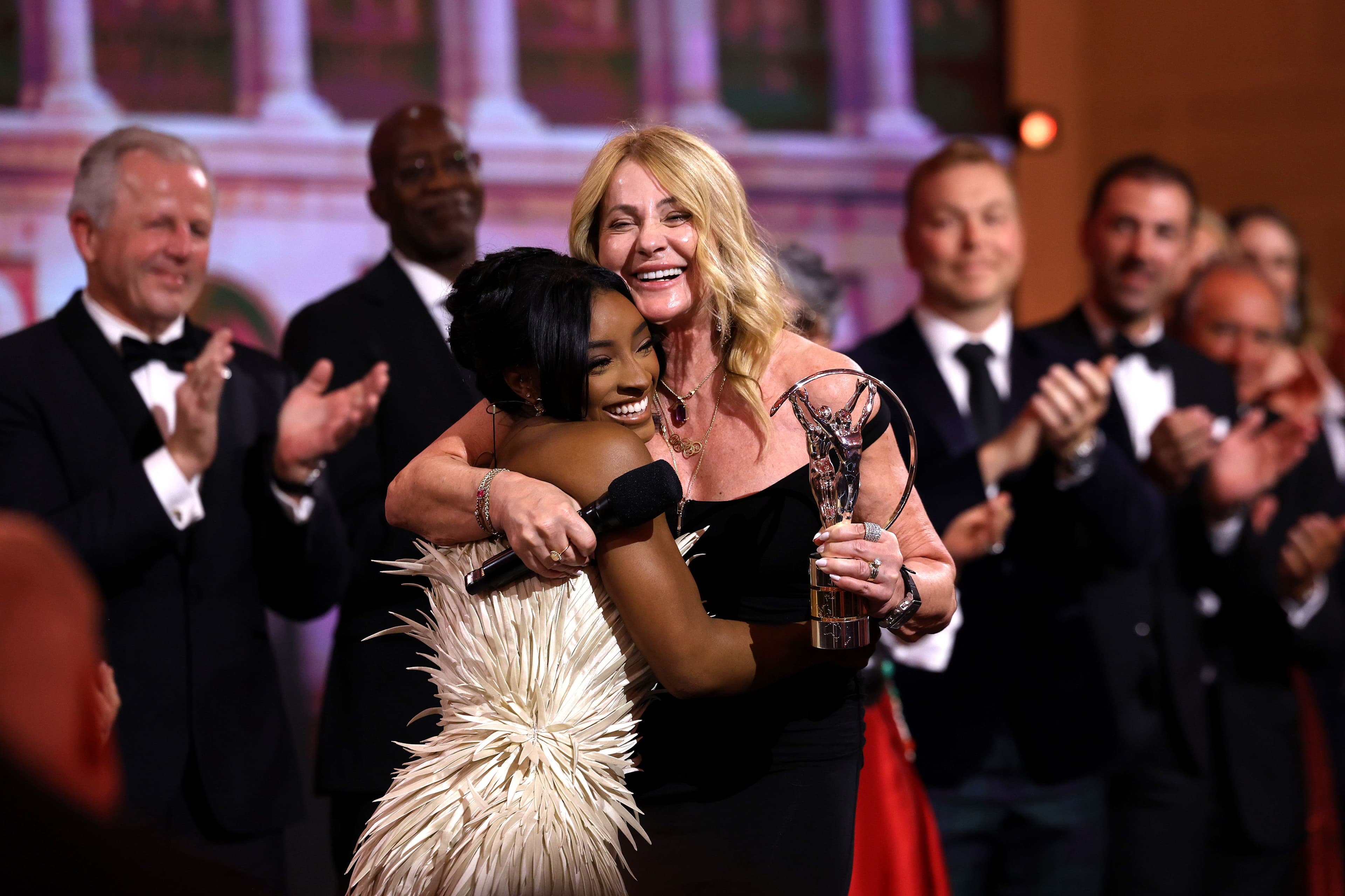 Nadia Comaneci cinquant'anni dopo il suo perfetto 10 alle Olimpiadi: «Quella ragazza di 14 anni è ancora dentro di me. Più matura, ma è ancora lì»