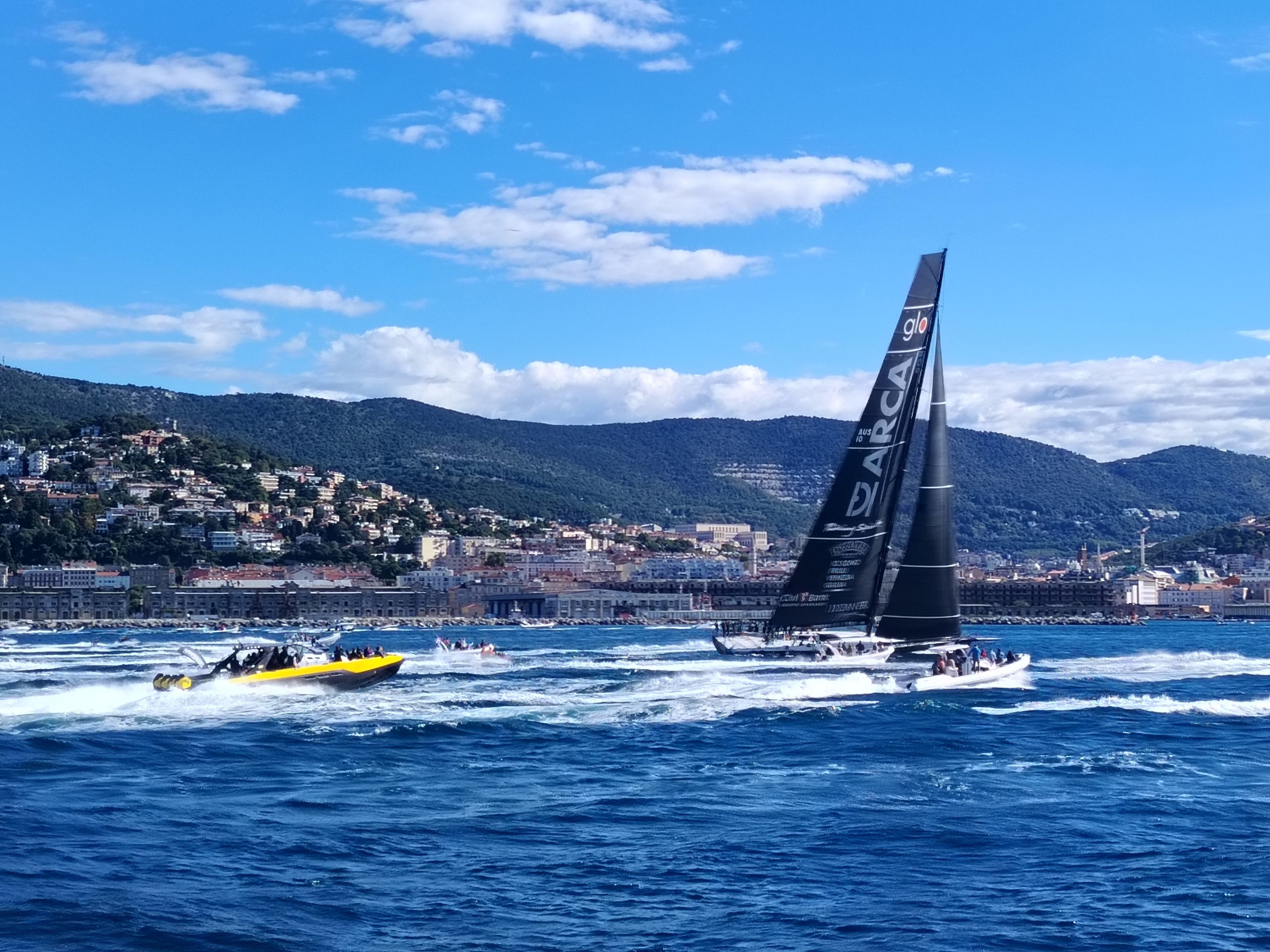 Barcolana 2026, Benussi veleggia verso la vittoria