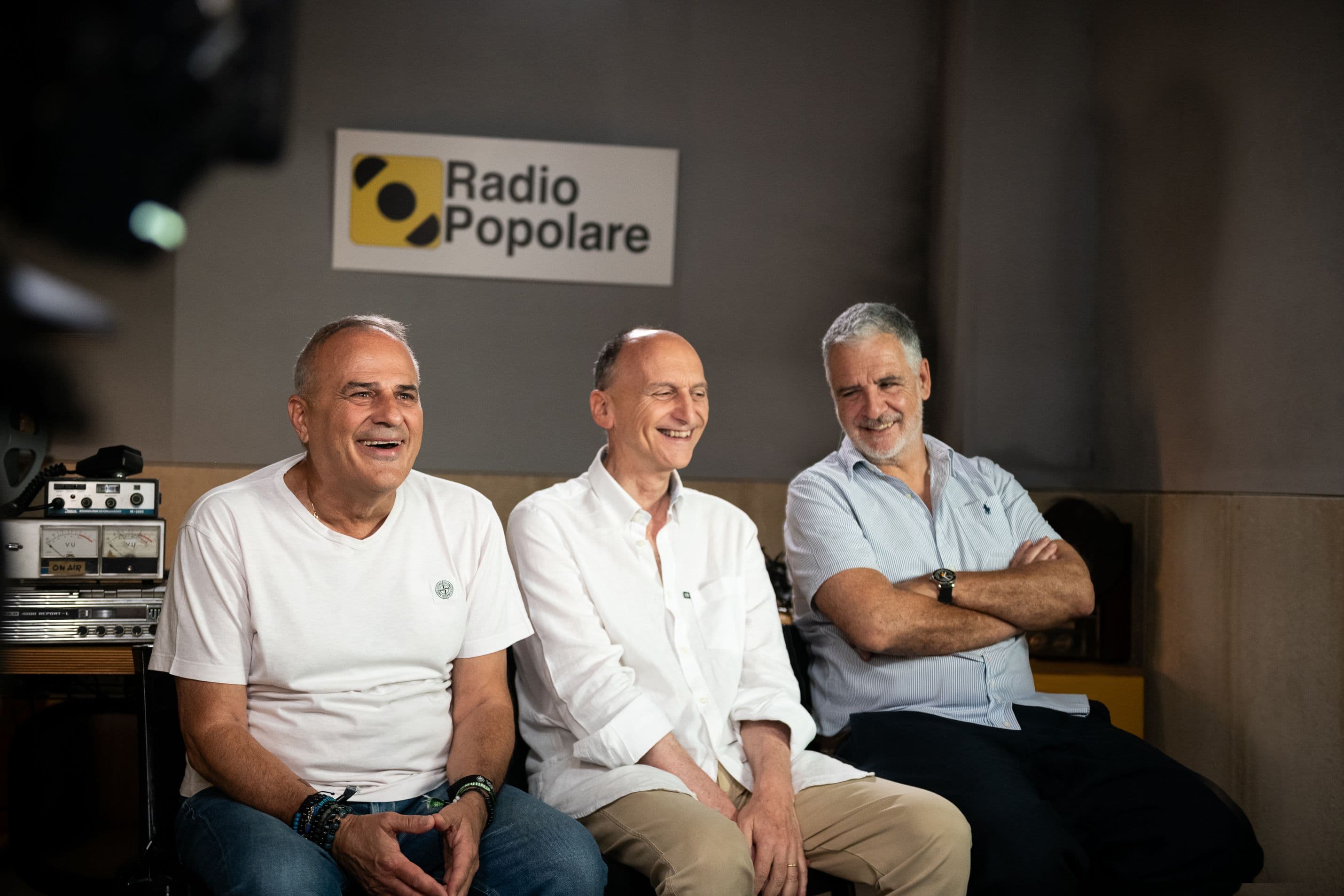 Gialappa’s: «Pier Silvio si è arrabbiato quando ce ne siamo andati, dicendo che lo avevamo tradito, ma non ci proponevano più programmi. Si fanno più talk politici perché costano meno degli show comici»