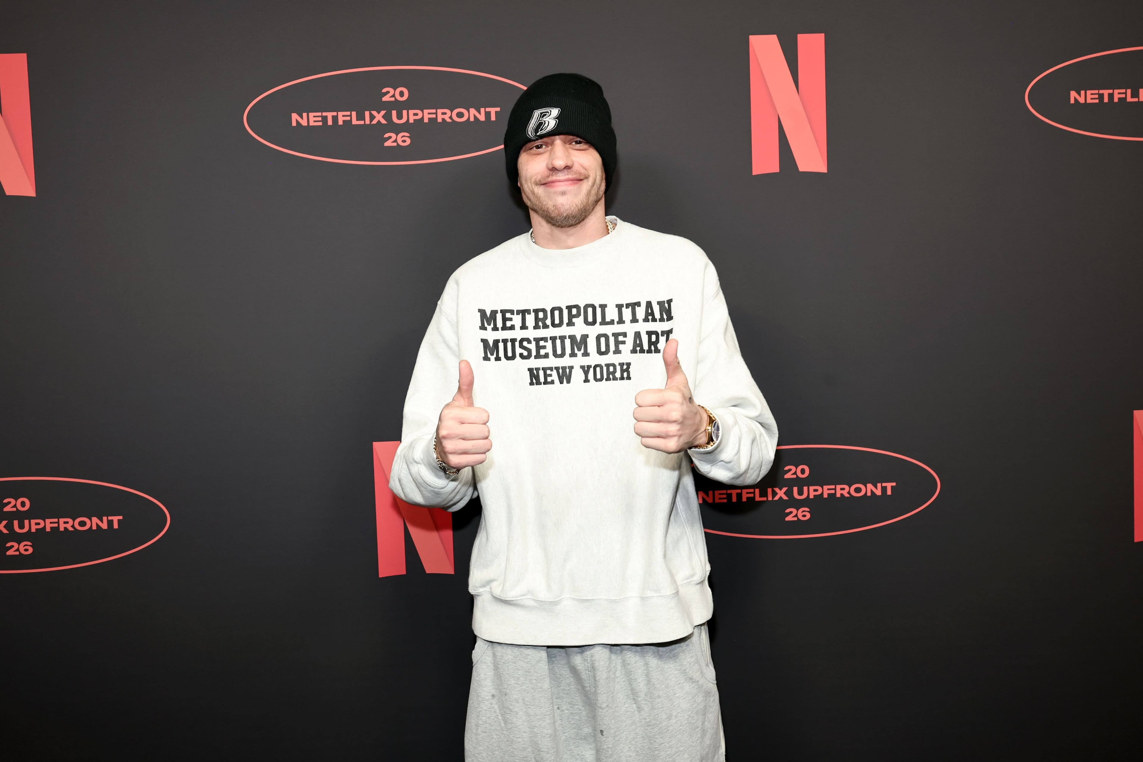 Pete Davidson: com’è stato frequentare Kim Kardashian e cosa pensa di tutta l'attenzione riservata all'aspetto fisico della sua ex Ariana Grande