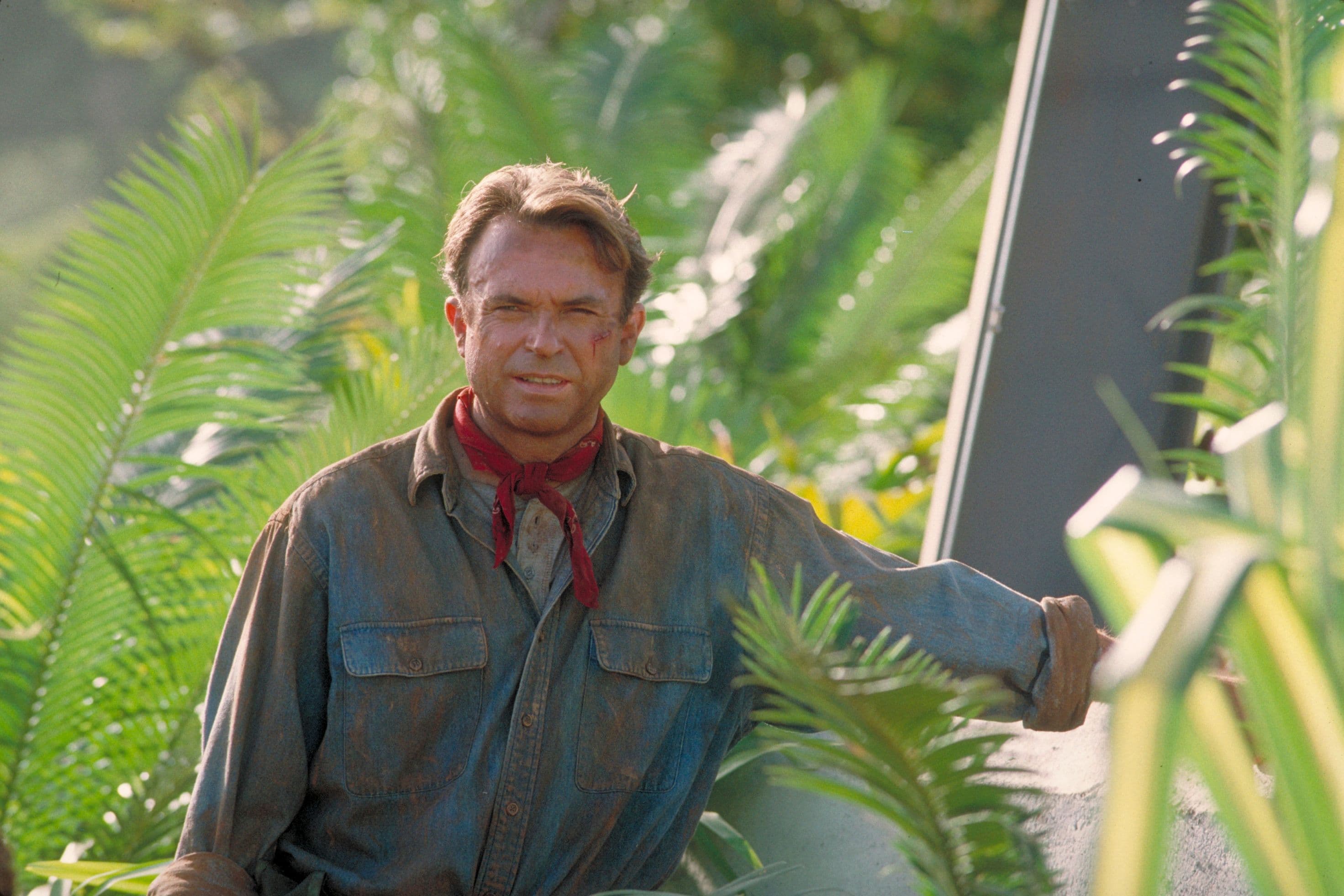 È morto Sam Neill, la star di Jurassic Park che si sentiva più a suo agio tra anatre e vigneti che sui red carpet di Hollywood