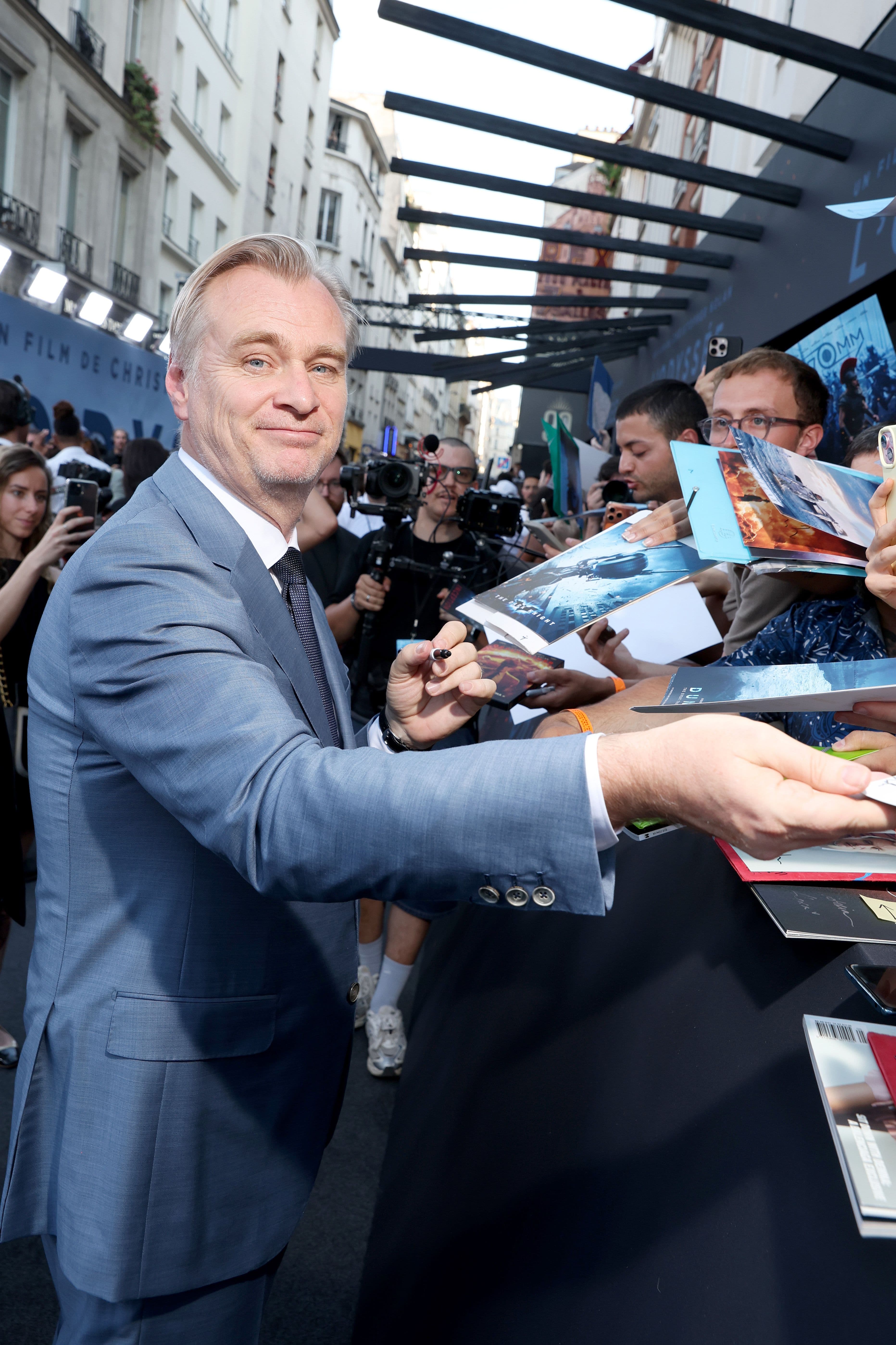 Christopher Nolan: «Niente Ugg sul set!». E le altre frasi sulla moda che ci hanno colpiti questa settimana