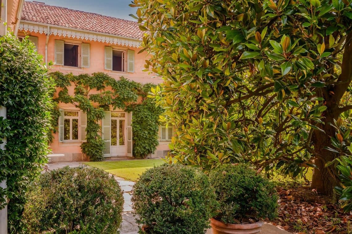 Villa Frescot, la dimora degli Agnelli, cerca un nuovo proprietario. Qui il video e le foto