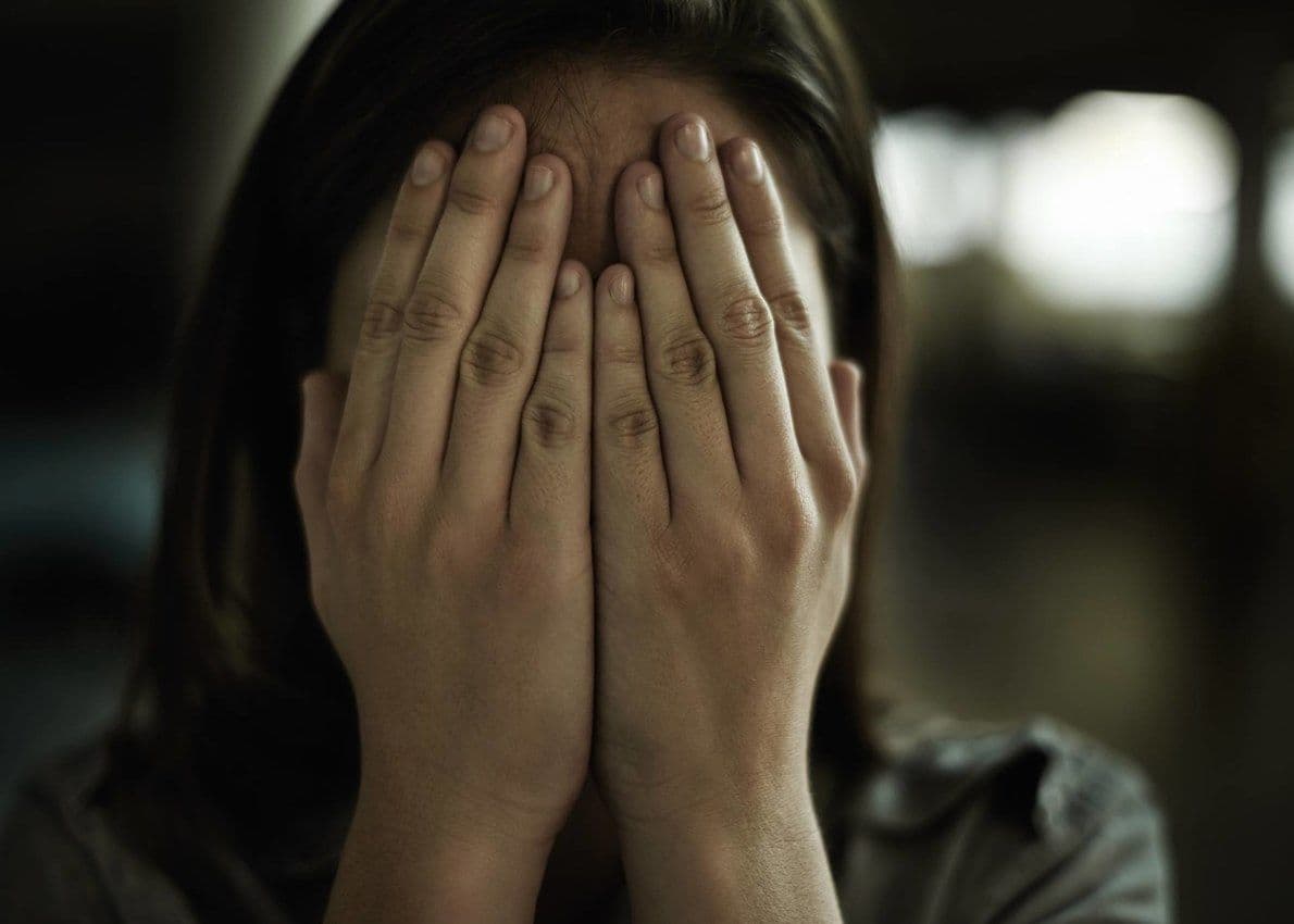 Violenza sulle donne: costretta a prostituirsi al quinto mese di gravidanza, ventenne rumena scappa e denuncia il marito