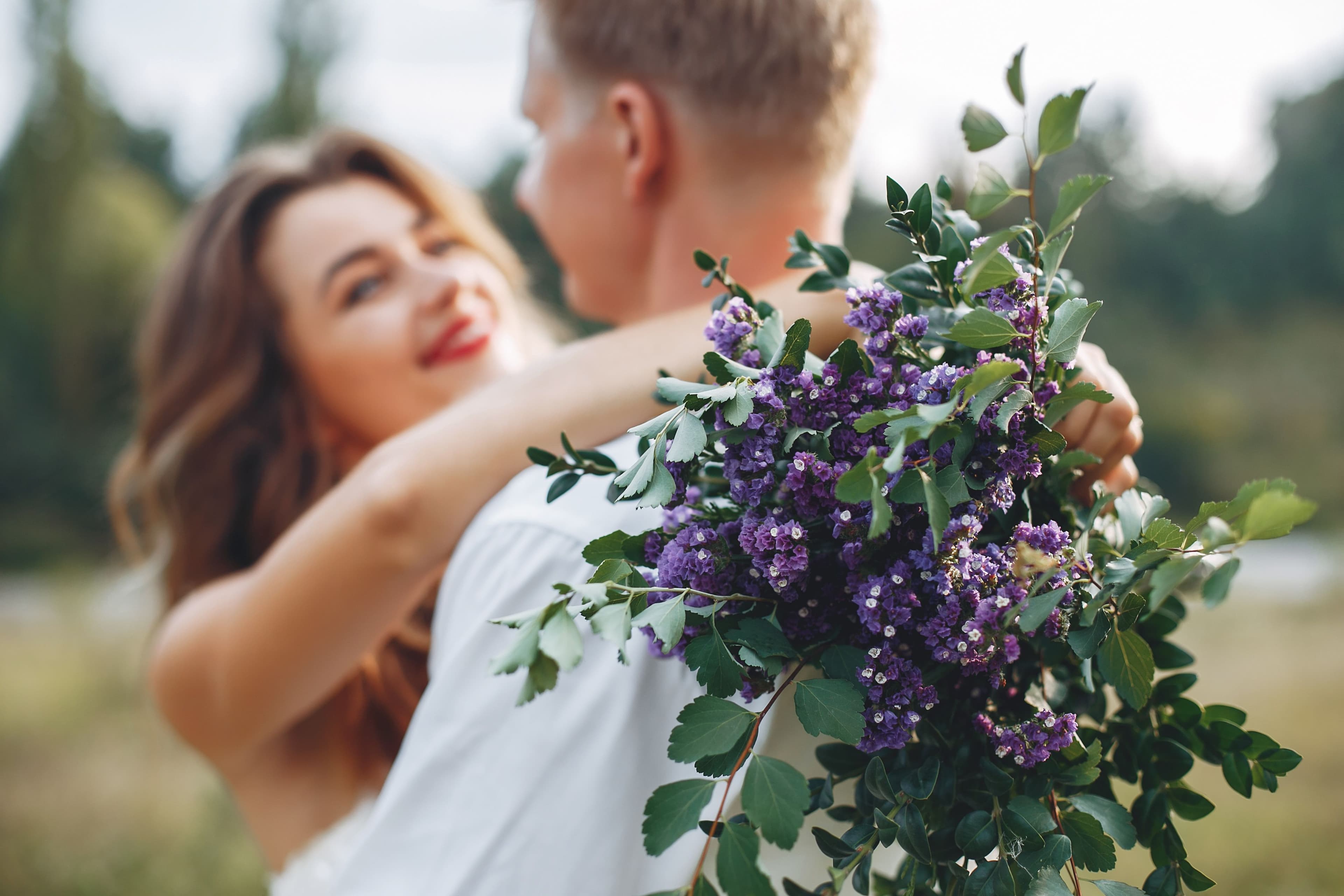 Wildflowering, che cos'è la tendenza sentimentale modello «fiore di campo» che ribalta la cultura del dating veloce