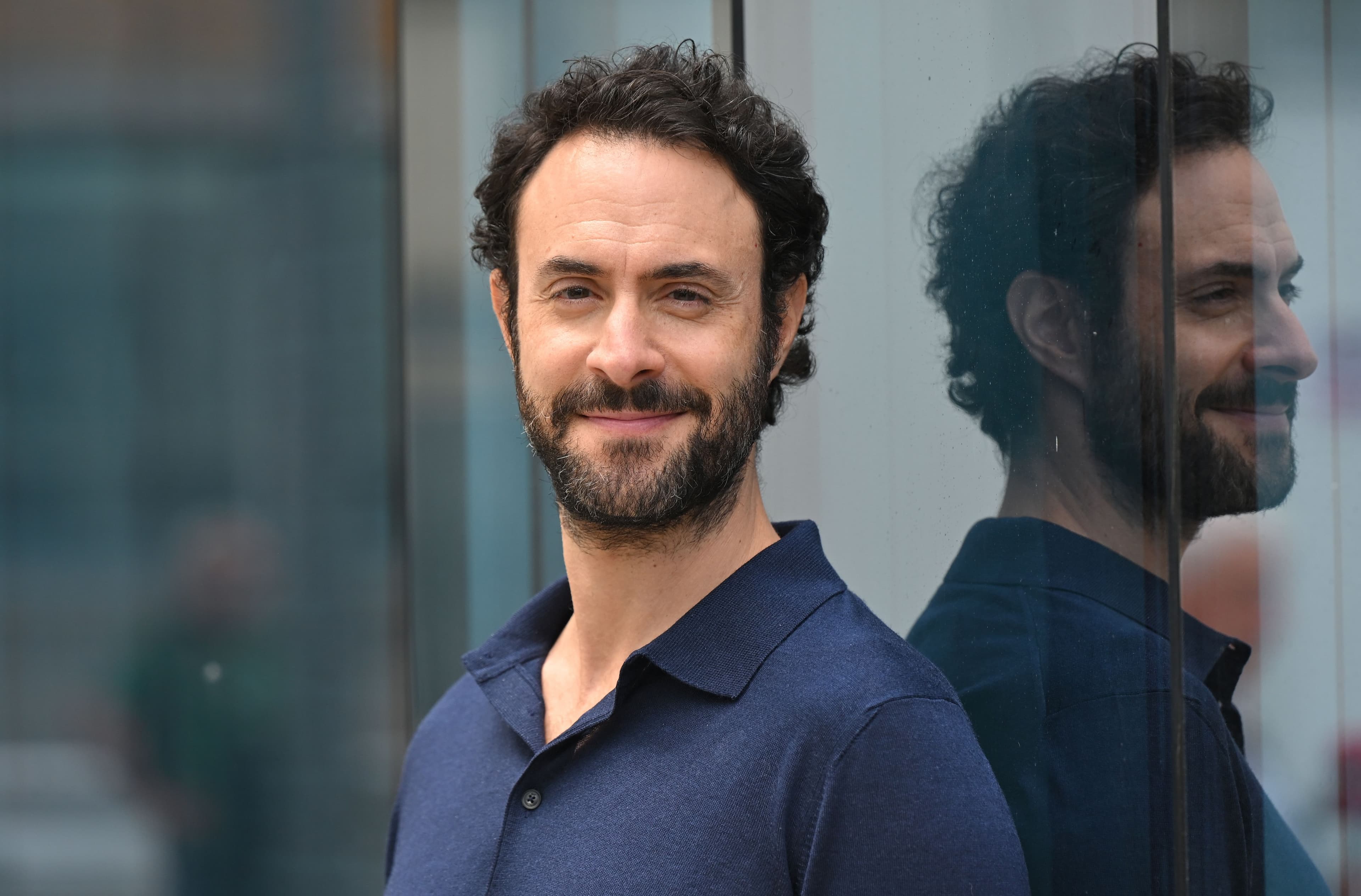 Alessio Vassallo: «Quando mio padre ha iniziato a stare male mi sono sentito perso. Chiedere aiuto è fondamentale. Biagio Conte mi ha insegnato che molti, più che di un aiuto economico, hanno bisogno di ascolto»