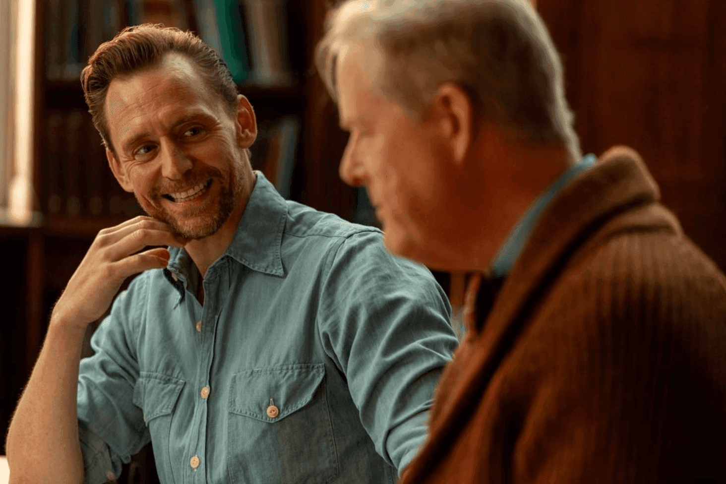 Tom Hiddleston a Pompei: «Il tempo è prezioso e la vita è breve. Per questo credo davvero che ognuno di noi sia artefice del proprio destino»
