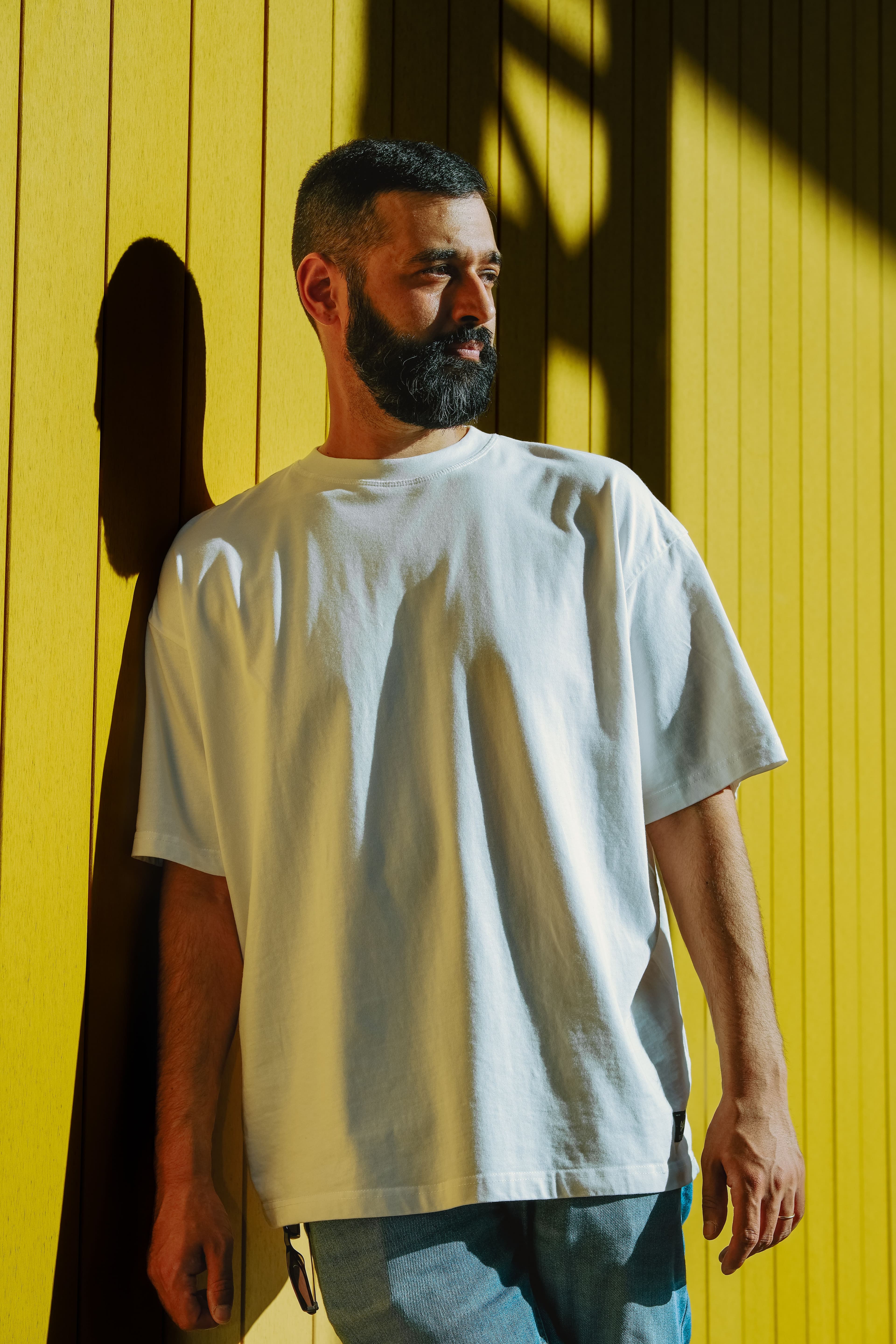 Sarvish Waheed: «Mio padre era un violento: quando è morto non capivo perché mia madre piangesse. Non l'ho perdonato, ma mi chiedo che strumenti avesse per essere com'era. Vannacci sulla remigrazione? Solo odio fine a sé stesso»