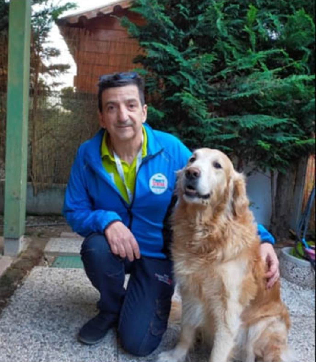Roberto Zampieri, che addestra cani allerta diabete: «Un giorno, una signora italo-americana con diabete di tipo 1 che aveva letto del mio lavoro mi ha telefonato per chiedere: “Non ci sono cani che possano aiutare anche le persone come me?"»