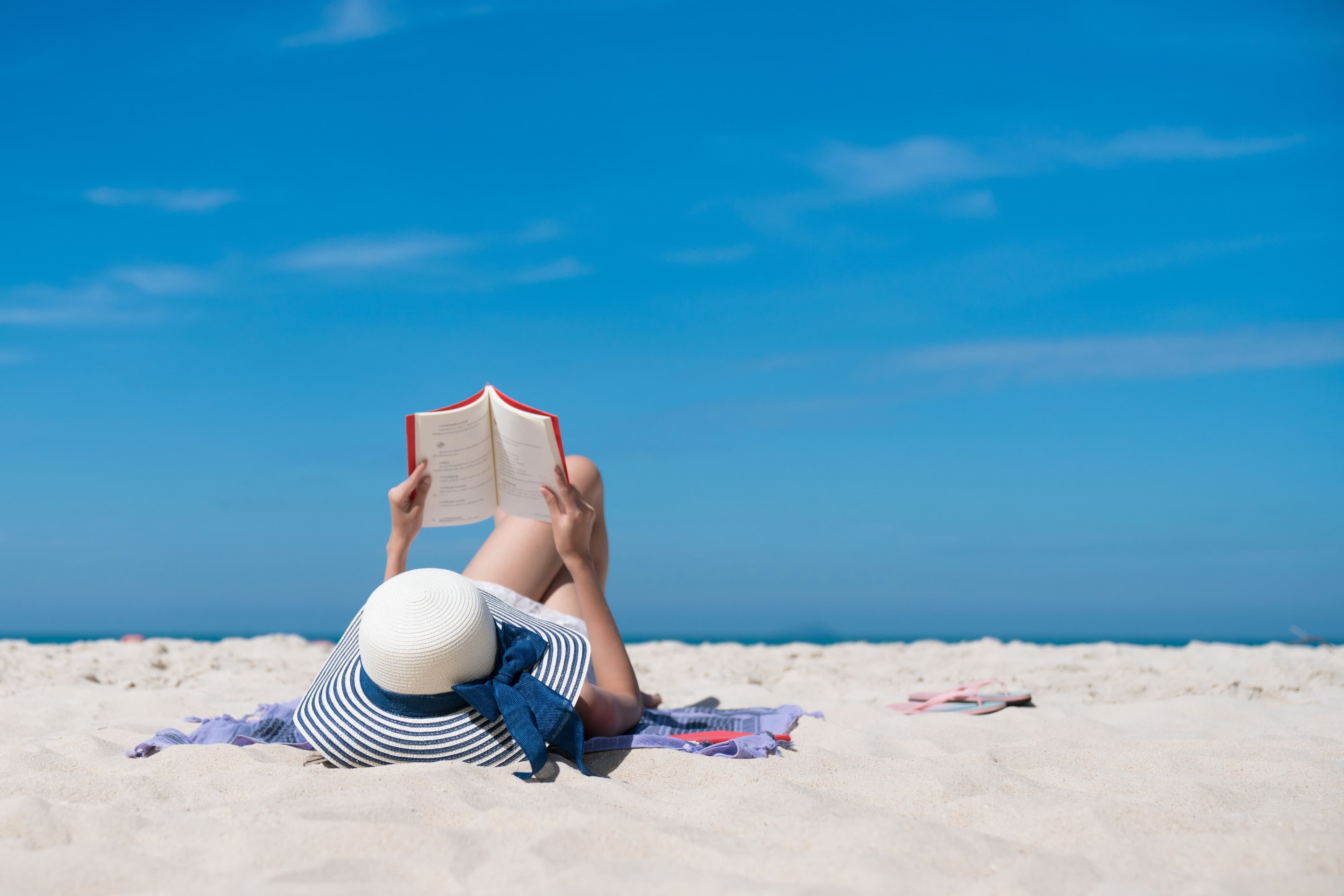 I libri più belli per chi ama il cibo e vino da leggere l'estate 2024