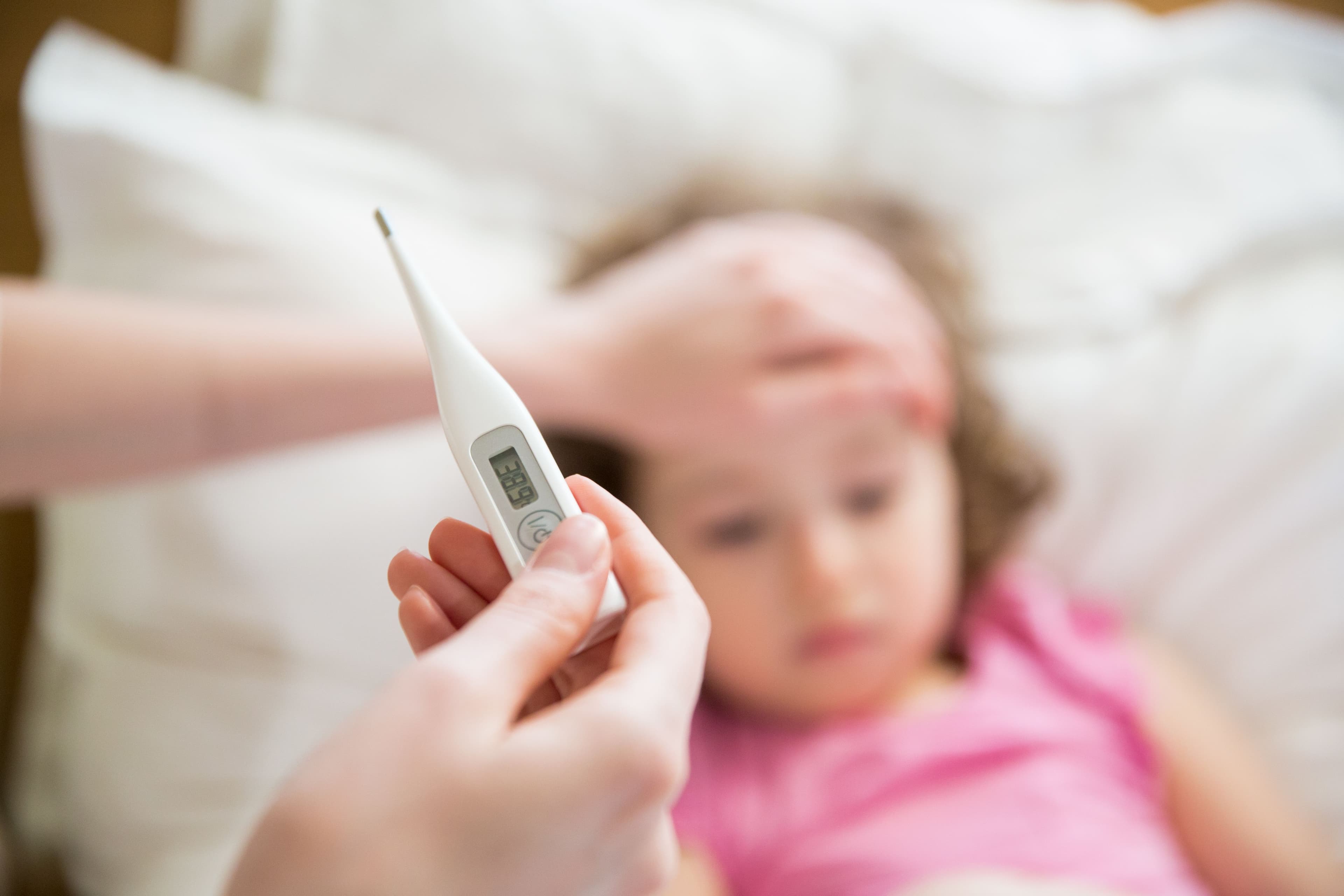 Influenza 2026 e altri virus in circolazione (Covid-19 incluso): l'impatto su neonati, bambini, adulti e anziani e che cosa fare