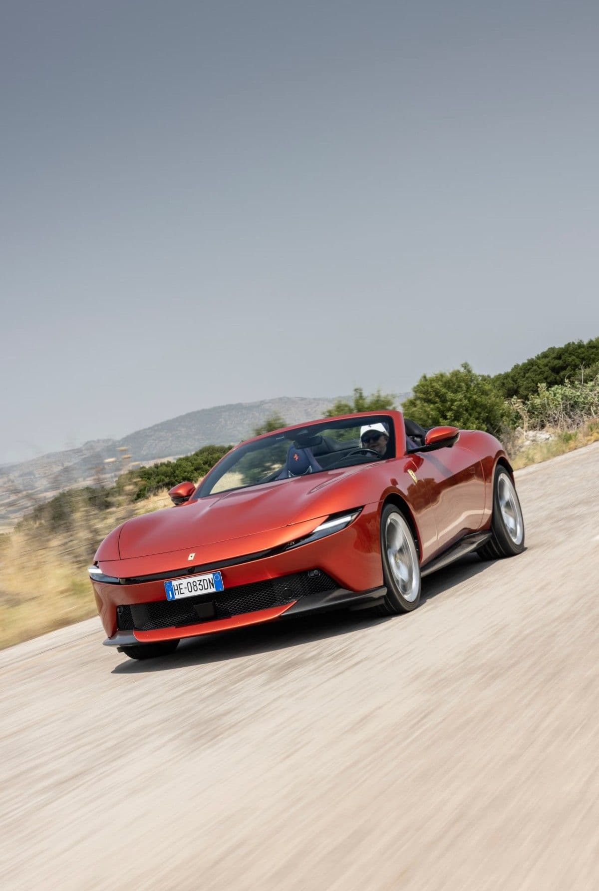 Ferrari Amalfi Spider, una dea tra le strade di Corinto