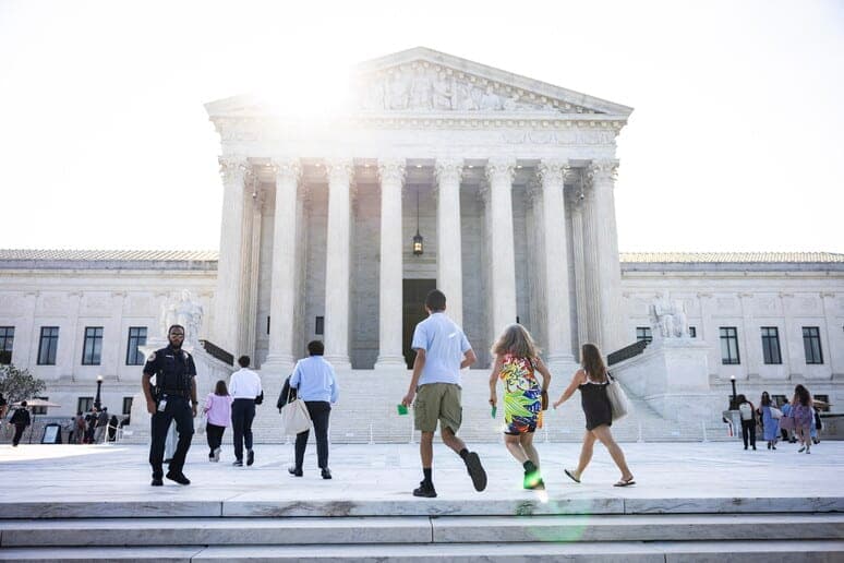 Corte Suprema Usa, una giornata che cambia l’America: tutte le decisioni che segnano la politica di Trump
