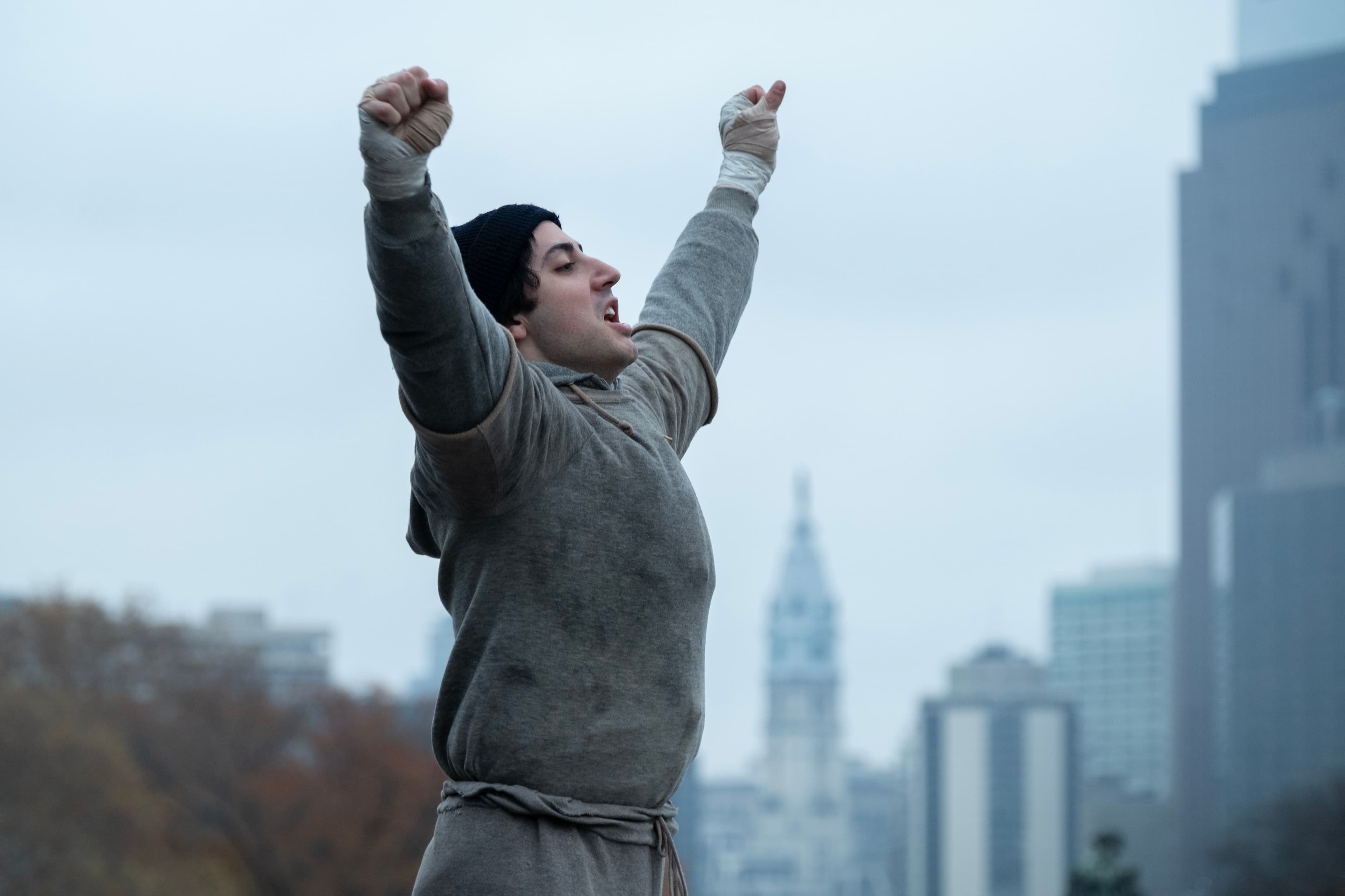 Anthony Ippolito, lo Stallone di I Play Rocky: «Prima delle riprese mi ha raccontato che si sentiva un lupo solitario e che solo sua moglie lo sosteneva. Ero intimidito, tutti amano quel personaggio, io per primo»