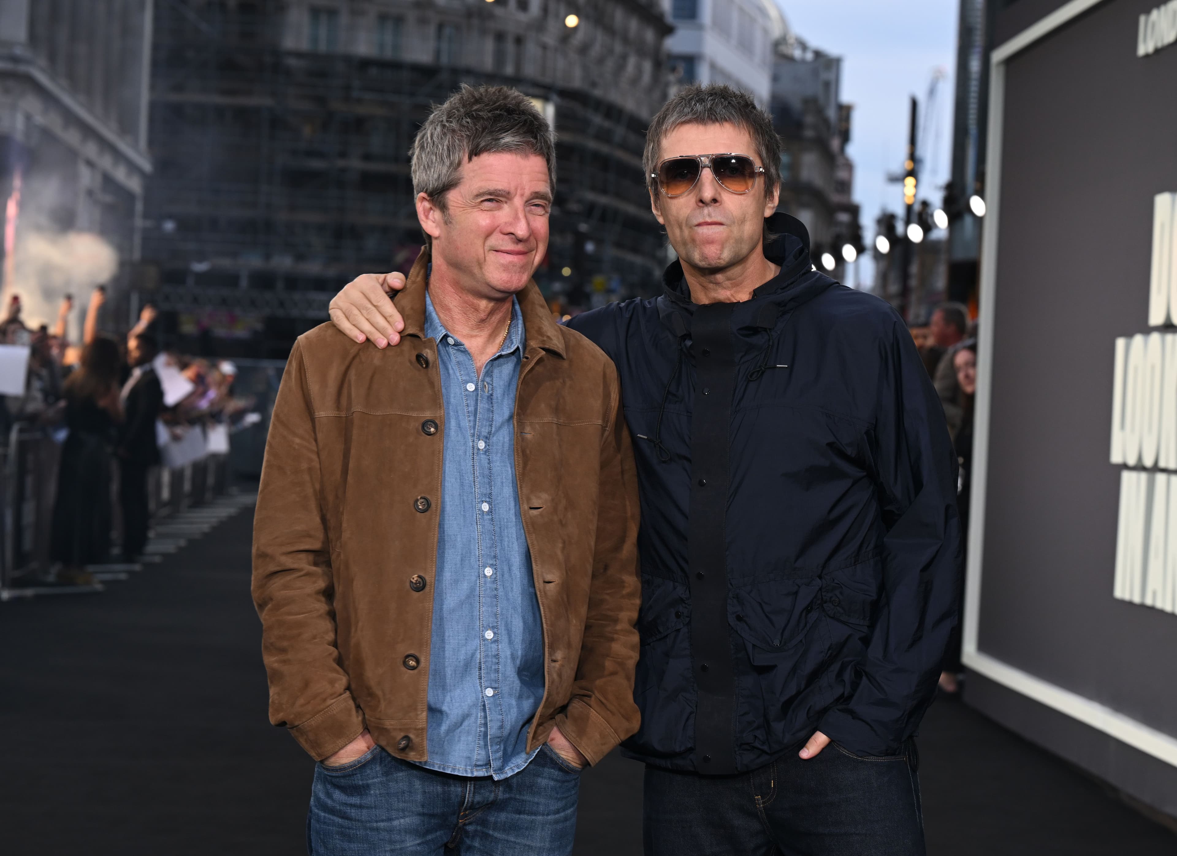Oasis e i concerti a Roma, attenzione alle truffe online per la vendita dei biglietti. Esplode il «secondary ticketing» con prezzi folli