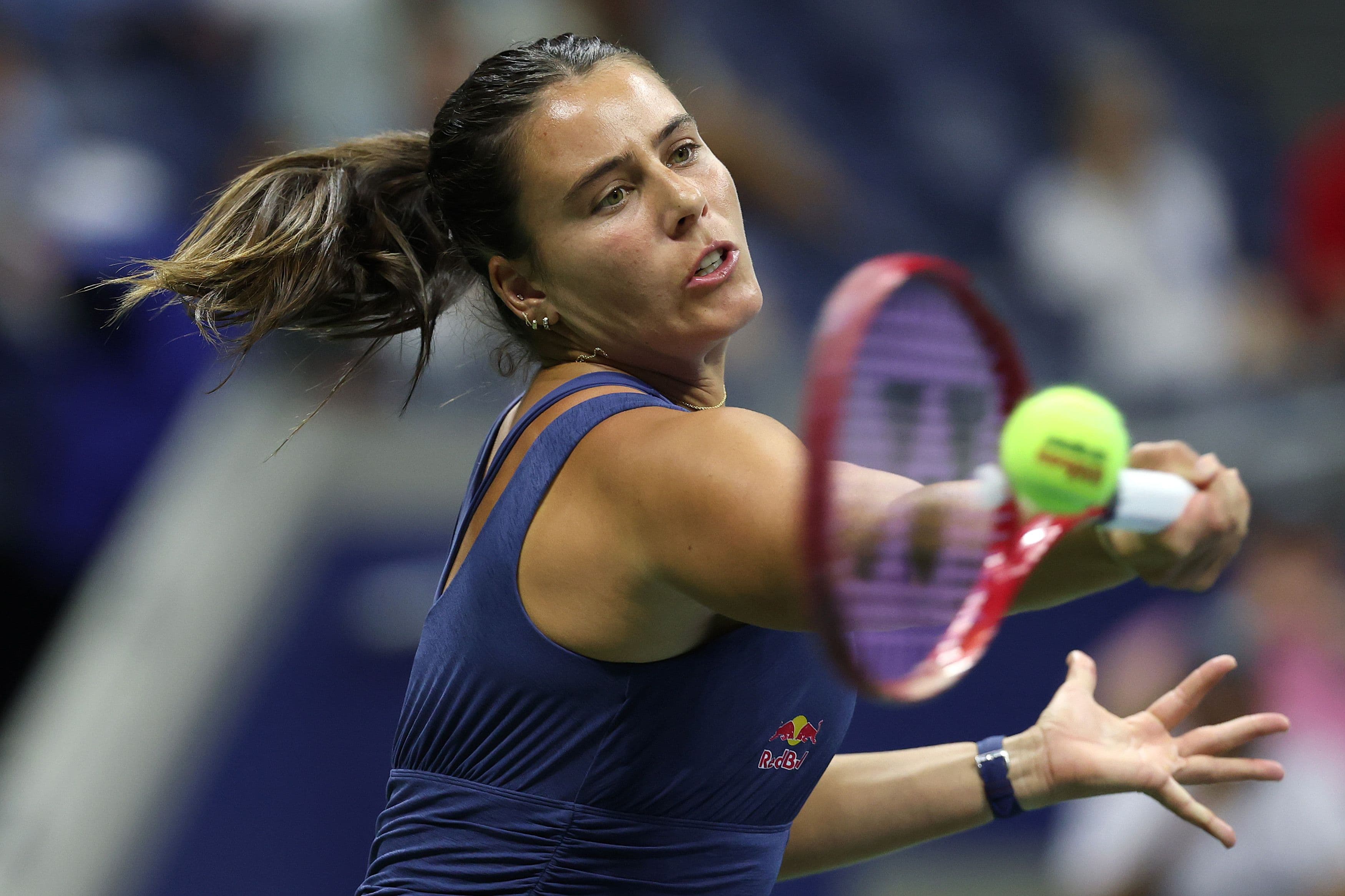 Emma Navarro e la sindrome di RED-S, che si verifica quando l'energia introdotta con l'alimentazione non basta a coprire il fabbisogno richiesto dallo sport. Lo specialista: «Può interessare anche chi non è un atleta professionista»