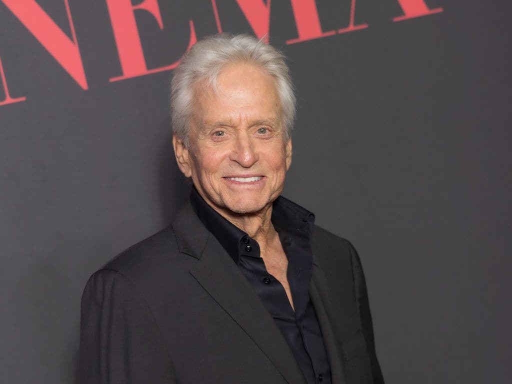 Gli amori segreti, i tradimenti, il dolore per il figlio finito in carcere per droga: tutte le rivelazioni nel nuovo memoir di Michael Douglas