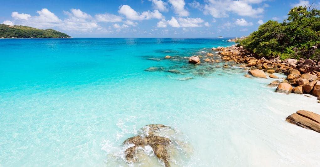 Incanto Seychelles, 115 approdi nel blu da scoprire con l’island hopping