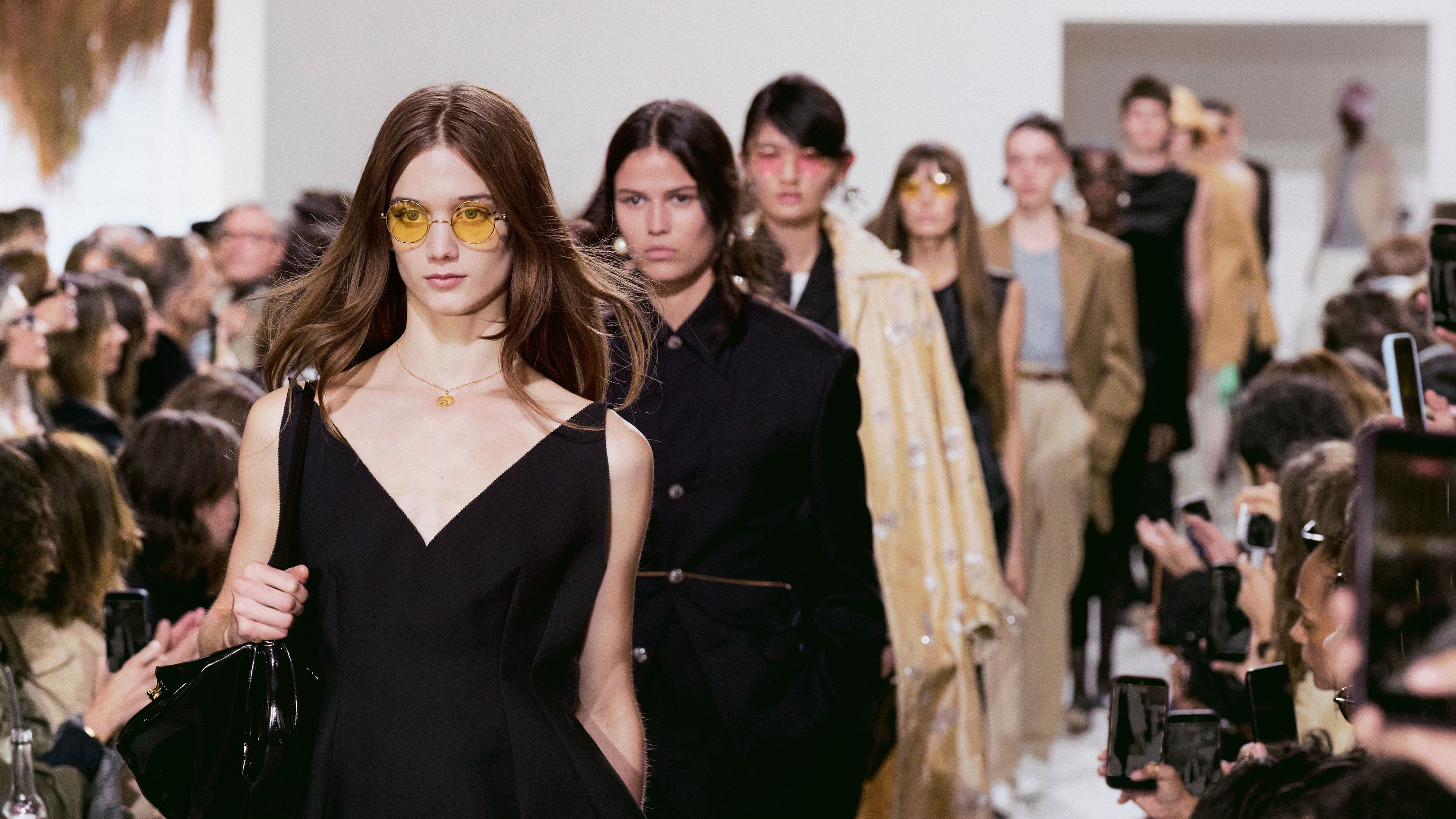 Paris Fashion Week: narrazione minima, massimo impatto?