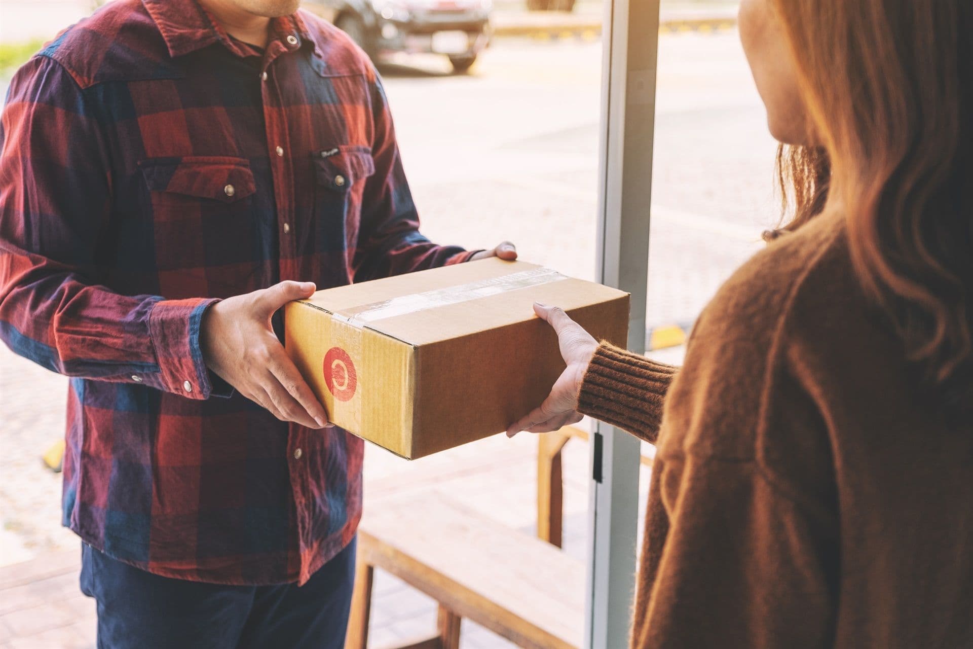 «Crowdshipping», il BlaBlaCar dei pacchi: ecco come risparmiare per le spedizioni