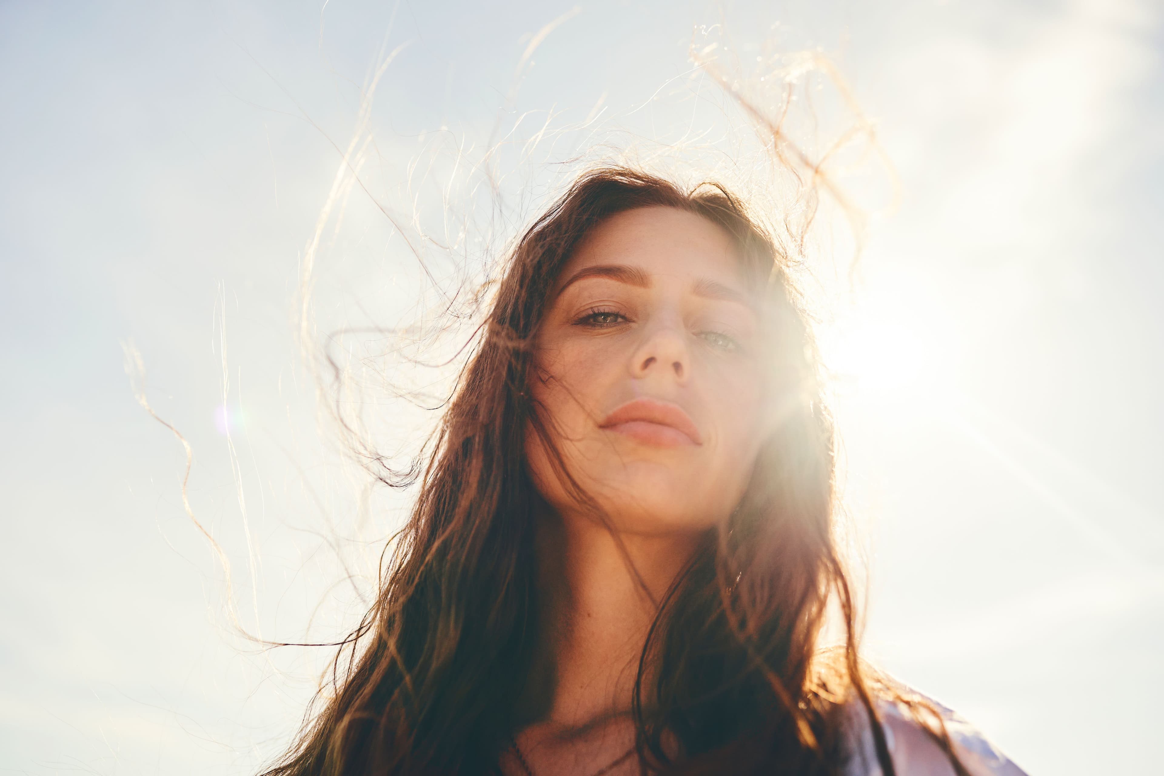 Che cosa significa «aura» e come la Gen Z sta ridefinendo le regole dell'attrazione