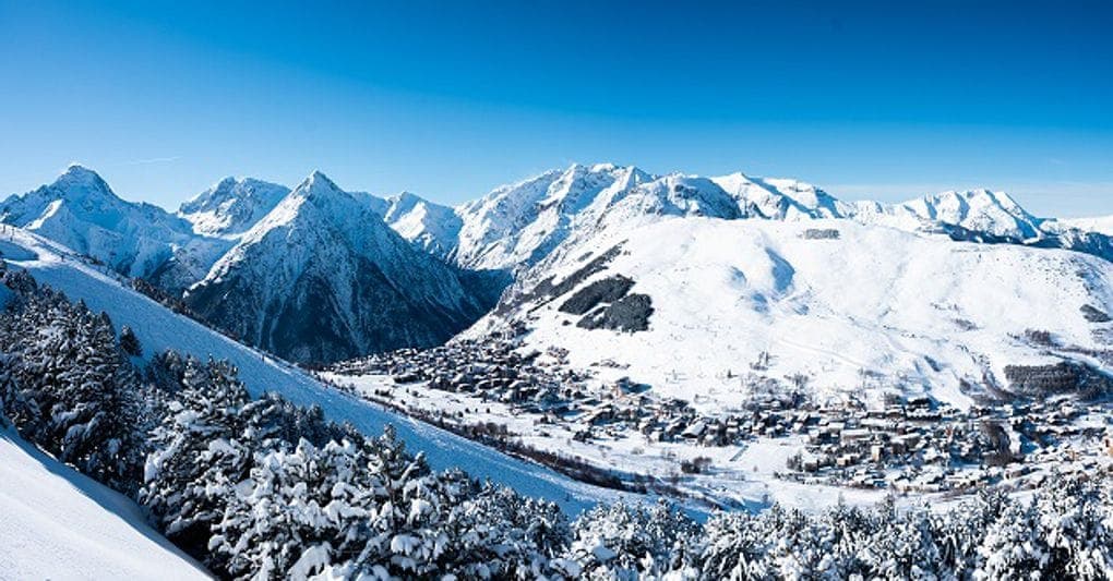 Fuga dalla città verso sette località nelle Alpi francesi