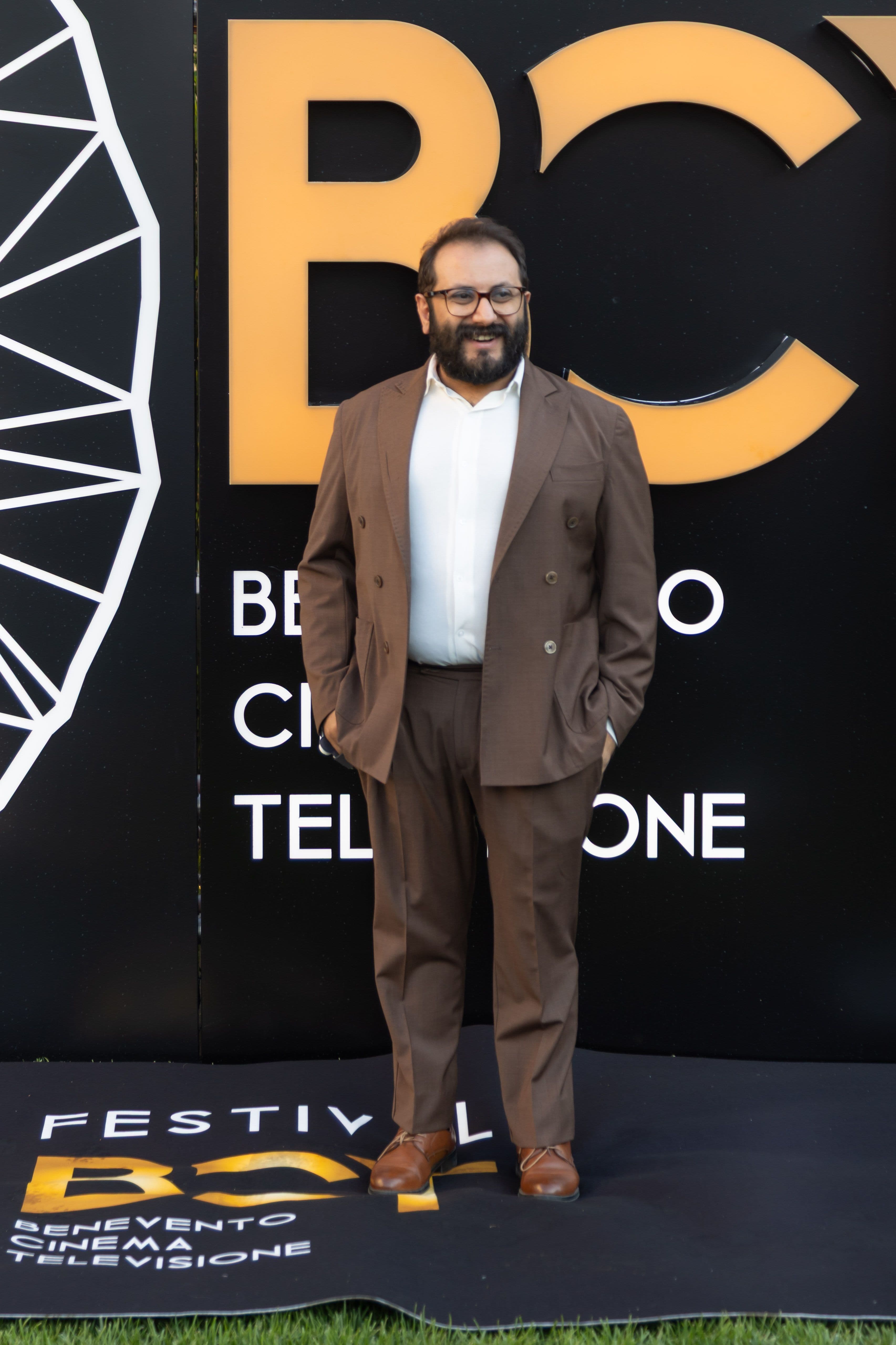 Fabio Balsamo: «Mi sono sposato due anni fa: il nostro è un amore maturo perché sai di non possedere l'altro. Aver affrontato il dolore da bambino mi ha fatto capire che, certe volte, può anche essere una benedizione»