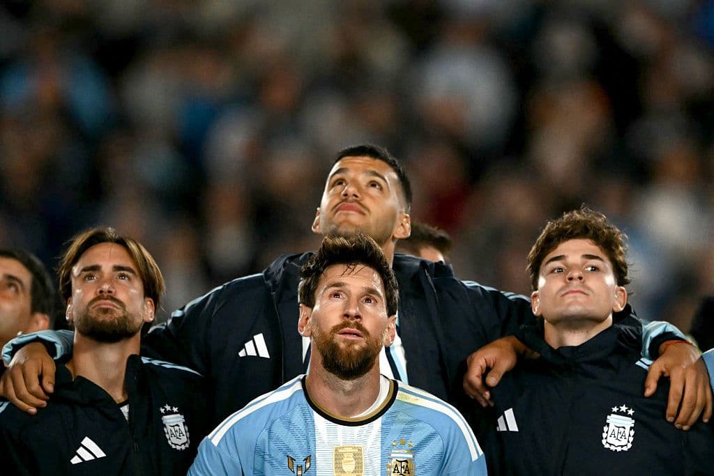 Leo Messi dice addio alla Nazionale argentina: «Sono orgoglioso di aver indossato questa maglia per vent'anni, ho realizzato i miei sogni con tutti voi»