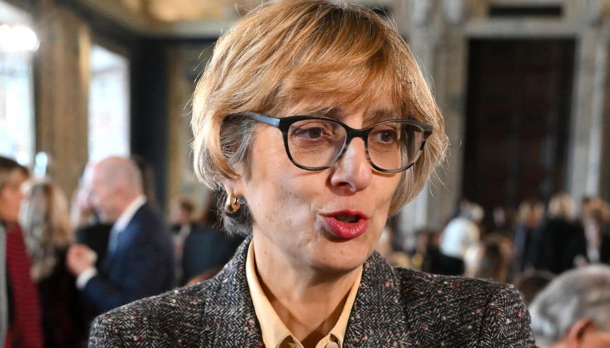 Violenza sessuale, la riforma si riscrive: salta il “consenso”, nuove pene e scontro politico