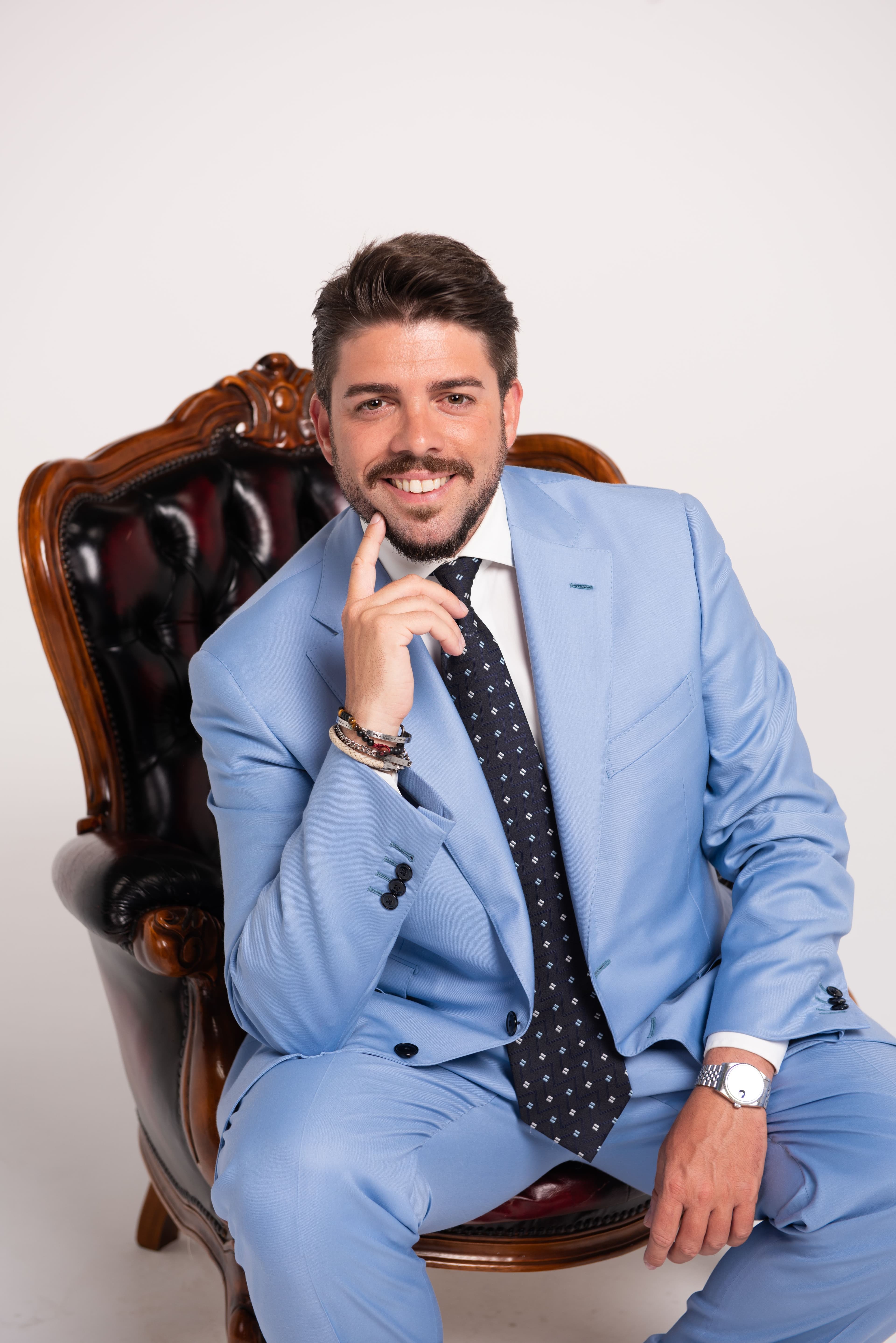 Comprare casa: per che cosa sareste disposti a spendere di più? Per un terrazzo? Per un posto auto? Per una portineria? I consigli dell'esperto Corrado Sassu, per capire su che cosa conviene investire