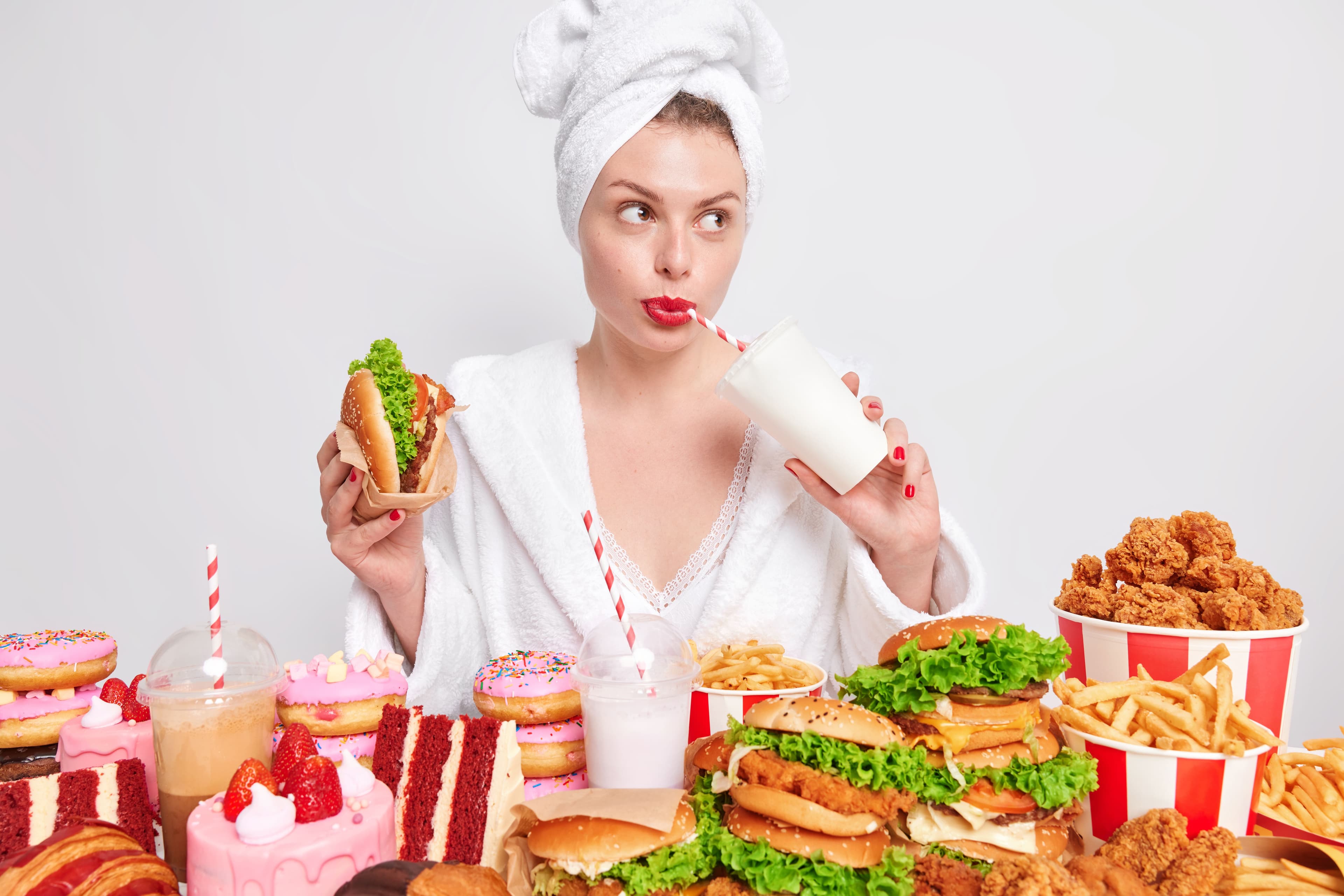 L'inganno del Cheat Meal: bastano pochi giorni di cibi grassi per «spegnere» la memoria (prima ancora di ingrassare)