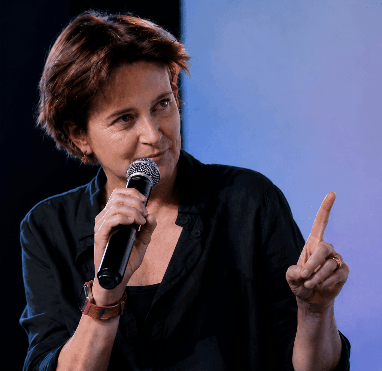 L'imprenditrice Riccarda Zezza sulla transilienza: «Quando la vita ti mette davanti a una sfida, o quando desideri qualcosa di nuovo, guarda dentro di te e chiediti: dove ho già incontrato questa risorsa? Dove l’ho già usata? Dove so già essere efficace?»
