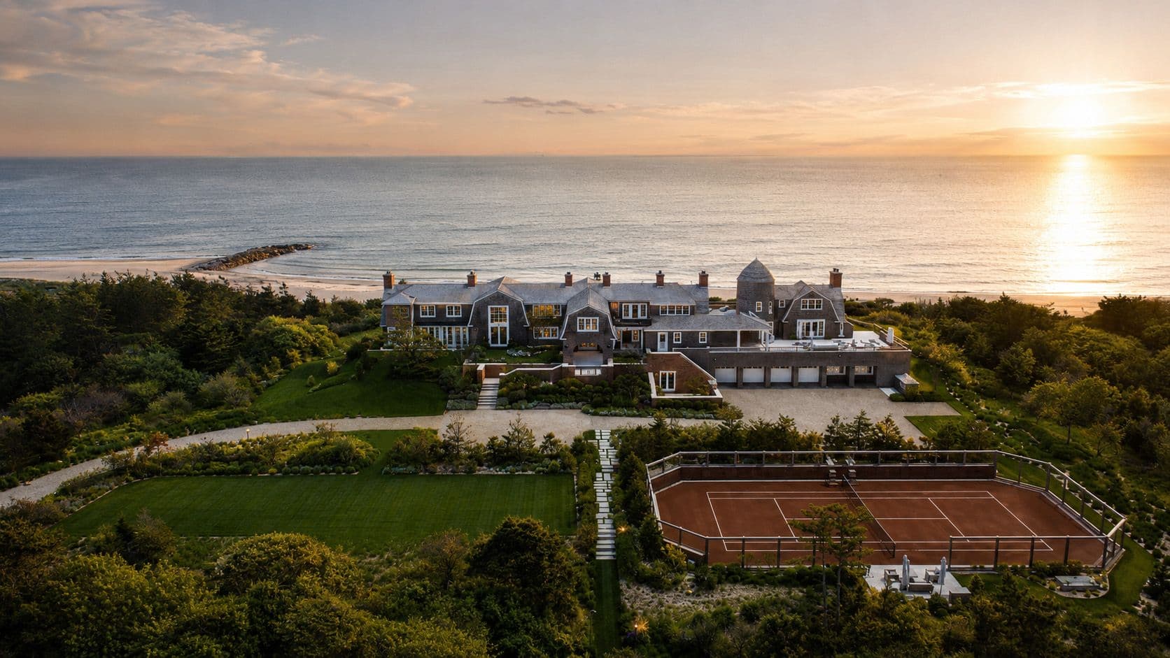 Calvin Klein vende la sua mega villa negli Hamptons. Ecco tutte le foto.