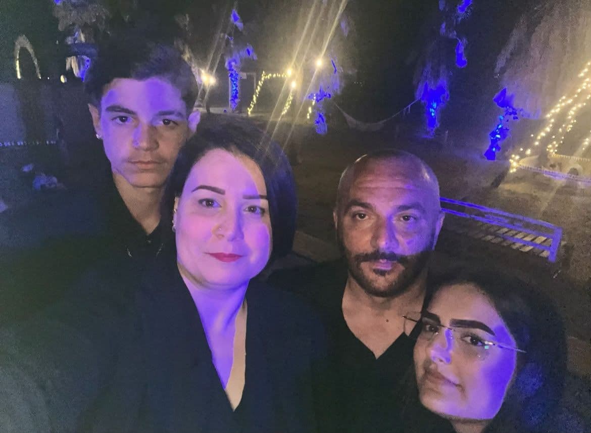 Terremoto a Pozzuoli. La famiglia Pollice: «Siamo senza casa e papà è su una sedia a rotelle. Aiutateci»