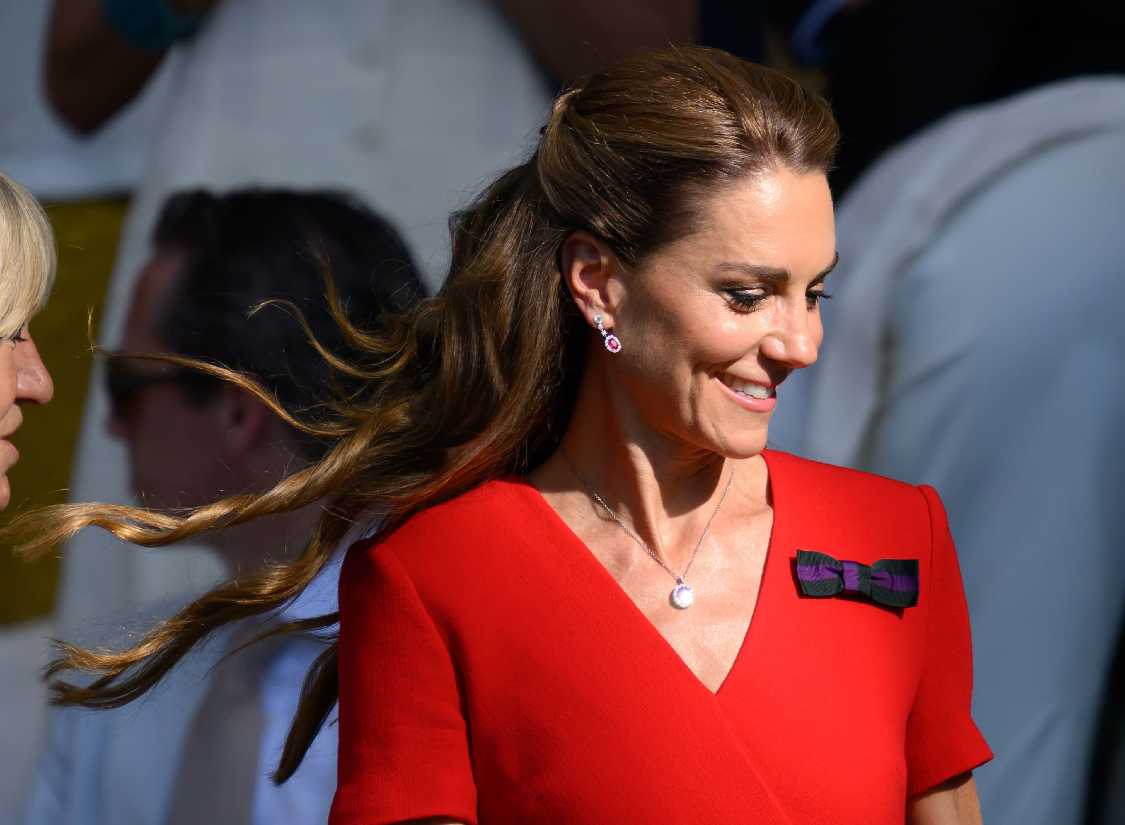 Un'idea per la testa: gli hair look di Kate Middleton ideali per capelli lunghi da sfoggiare dopo i 40