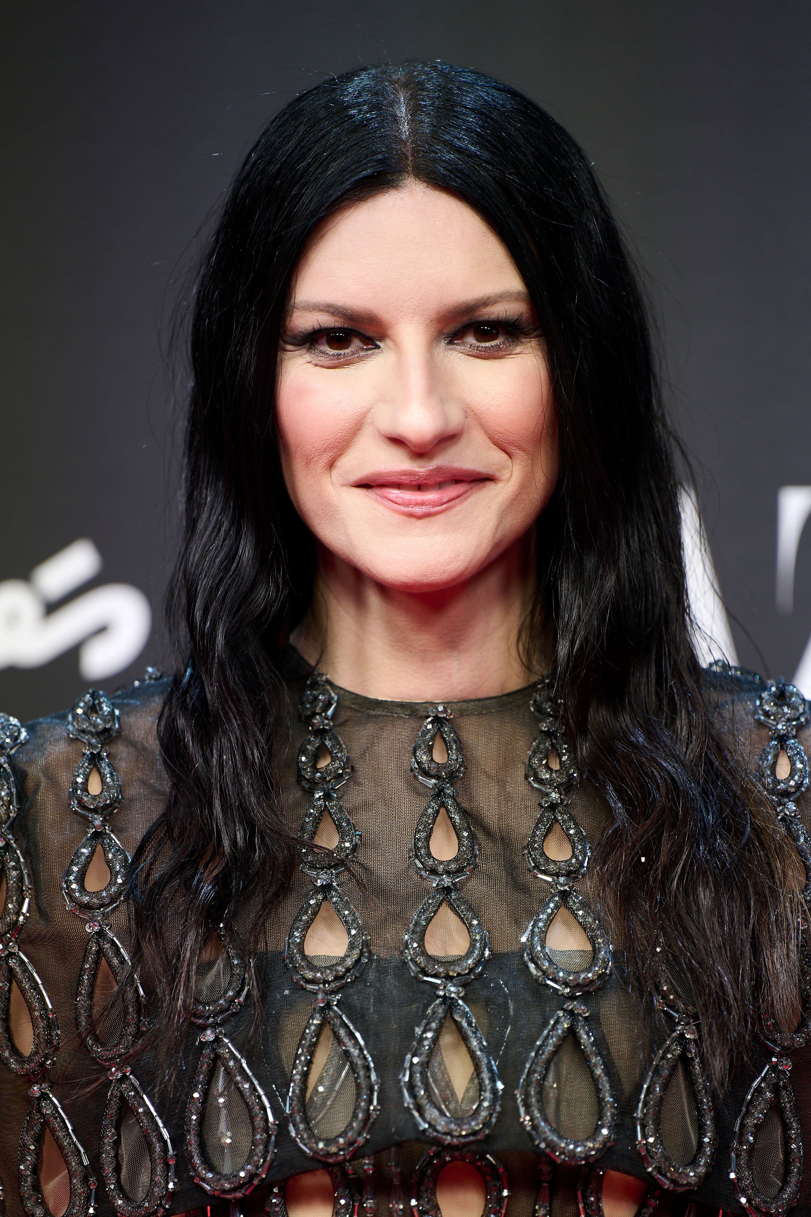 Laura Pausini: «Mia figlia Paola mi ha fatto scoprire la skincare coreana e me ne sono innamorata»
