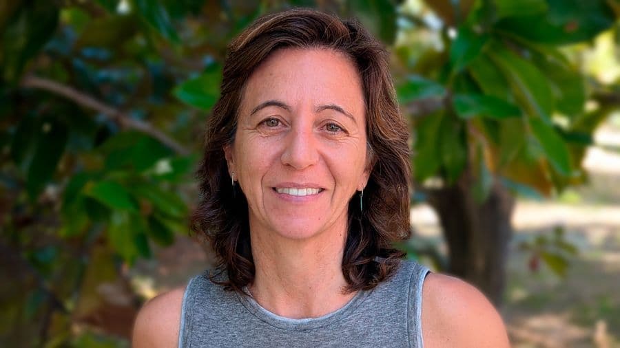 Margarita León: «Avere figli dipende troppo dalle risorse della famiglia d’origine, è una specie di lotteria. Se gli uomini non condividono il lavoro di cura, per le donne diventa una corsa a ostacoli»