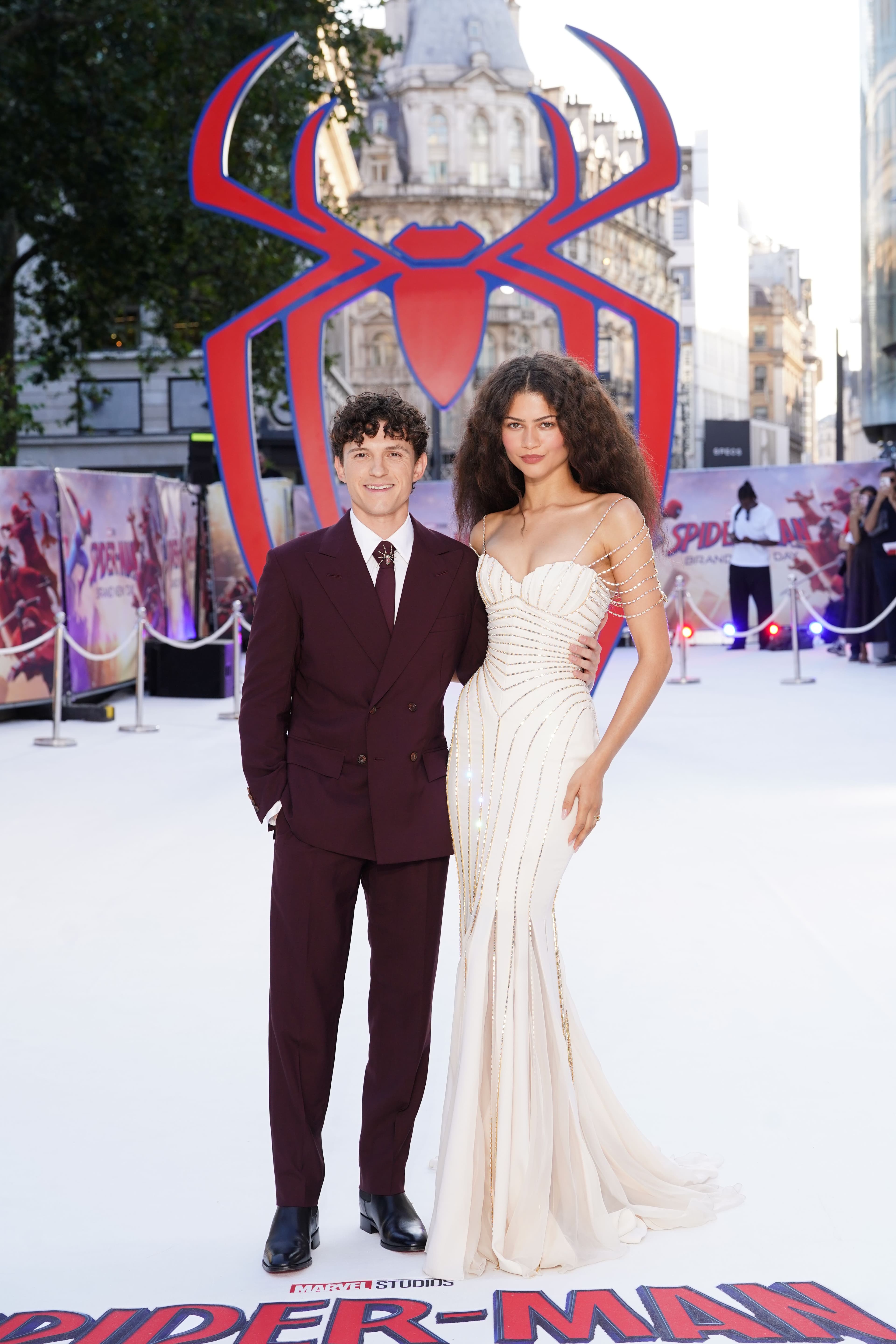 Spider-Man: Brand New Day conquista Londra: l’abbraccio tra Tom Holland e Marisa Tomei, Zendaya e Florence Pugh sul red carpet
