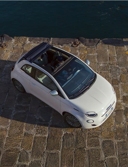 Fiat 500 Hybrid Dolcevita Cabrio: a caccia dell’eclissi del 12 agosto