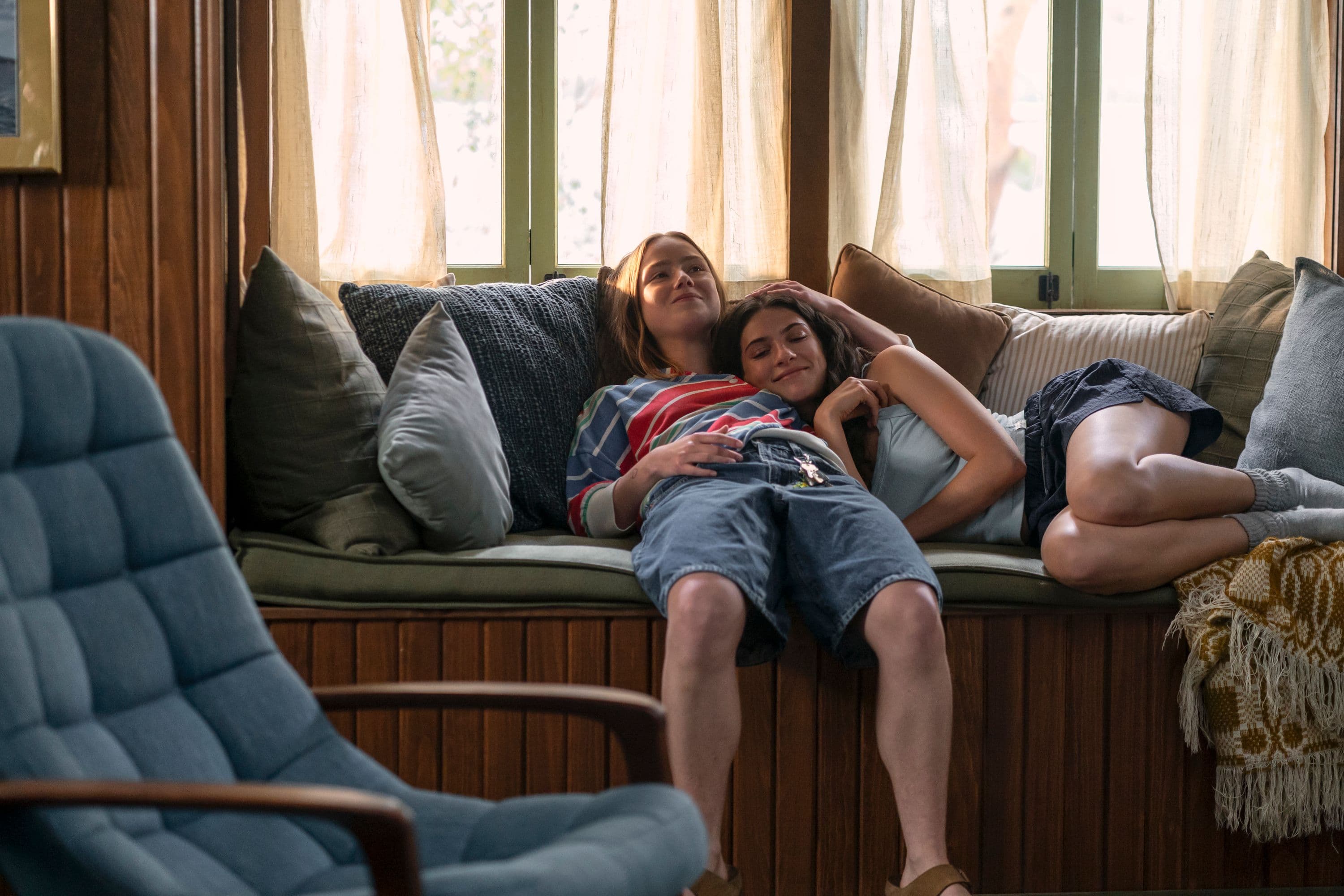 Sterling Point - L’isola dei segreti è la serie sulle vacanze indimenticabili degli anni dell’adolescenza. La nostra recensione