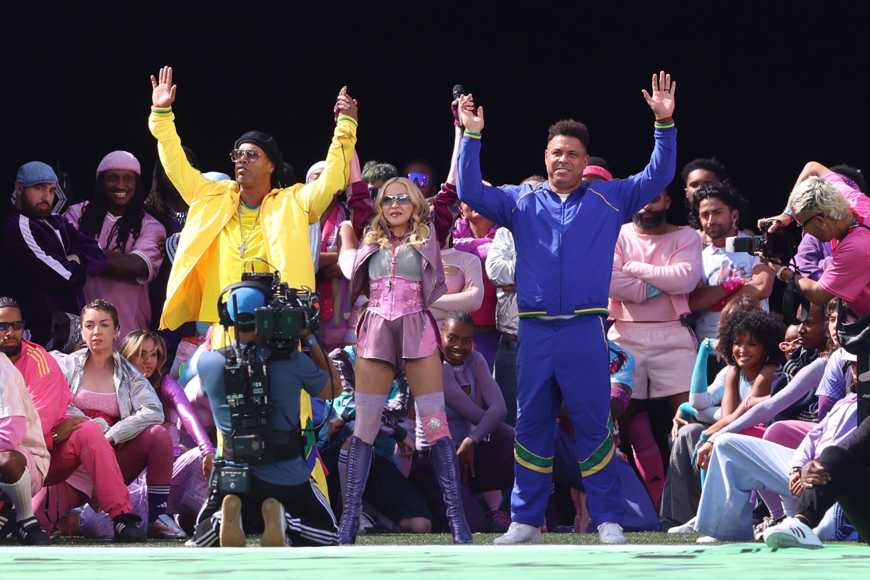 Ronaldo e Ronaldinho autisti per Madonna, BTS e Justin Bieber: ecco perché non ci è dispiaciuto l'halftime show della finale mondiale